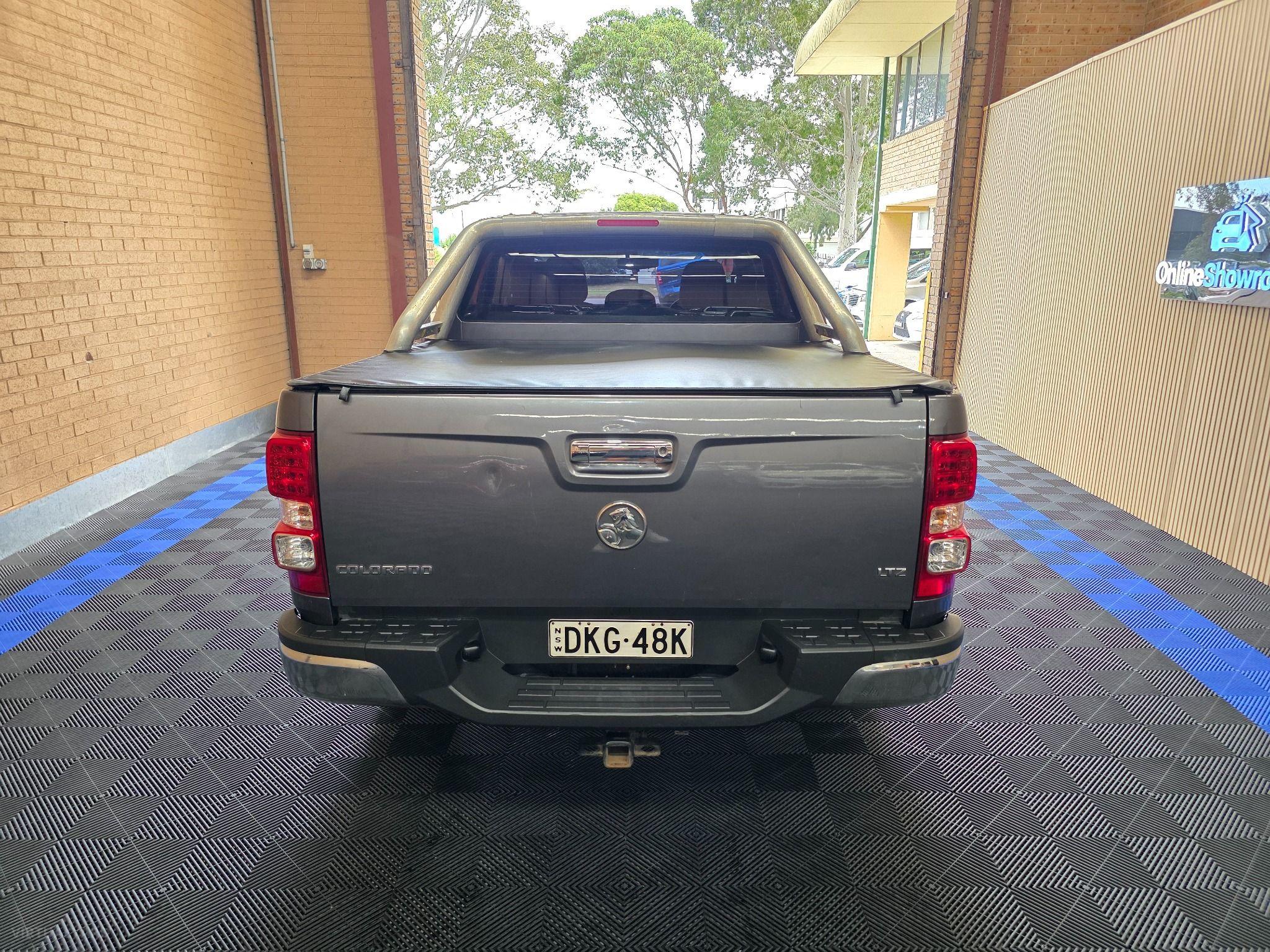 HOLDEN COLORADO