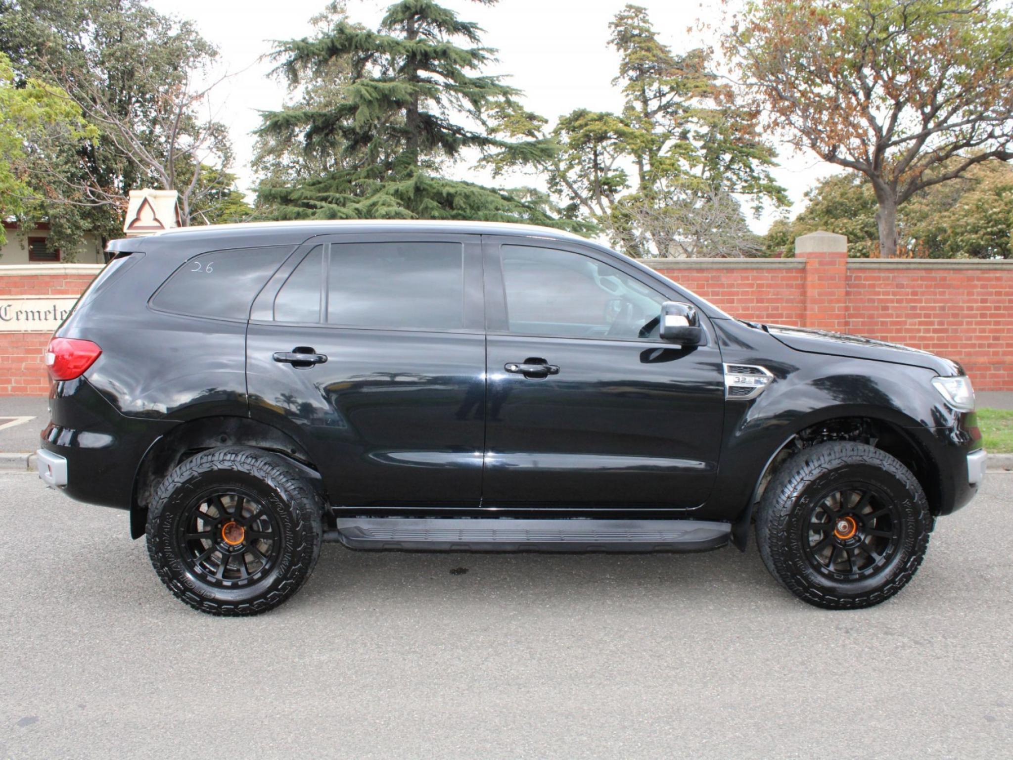 FORD EVEREST