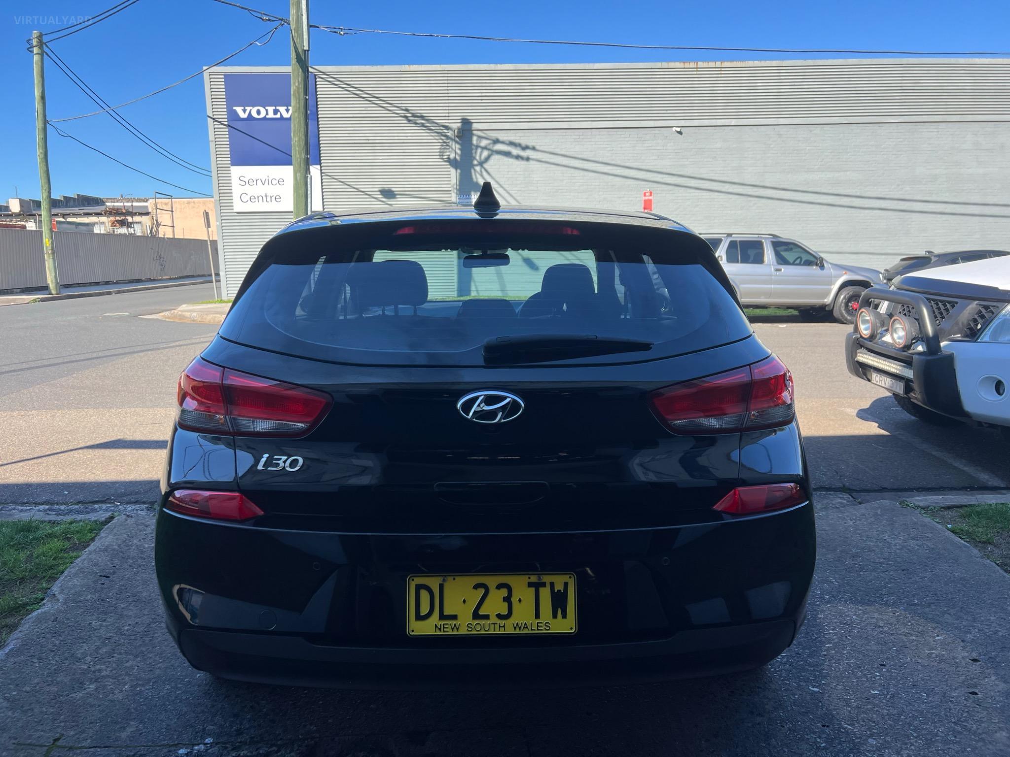 HYUNDAI i30
