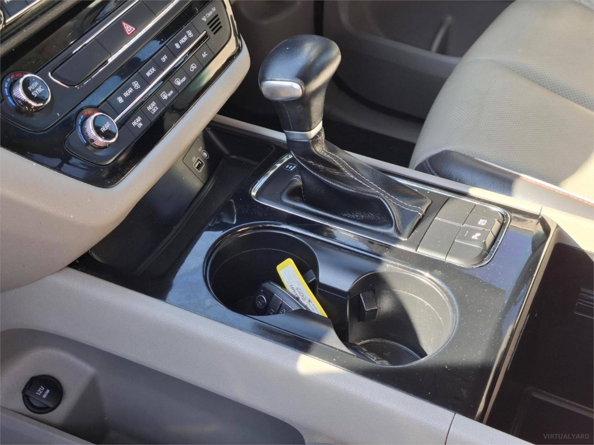 2018 KIA CARNIVAL YP SLI WAGON 8ST 5DR SPTS AUTO 6SP 2.2DT [MY18] image 17