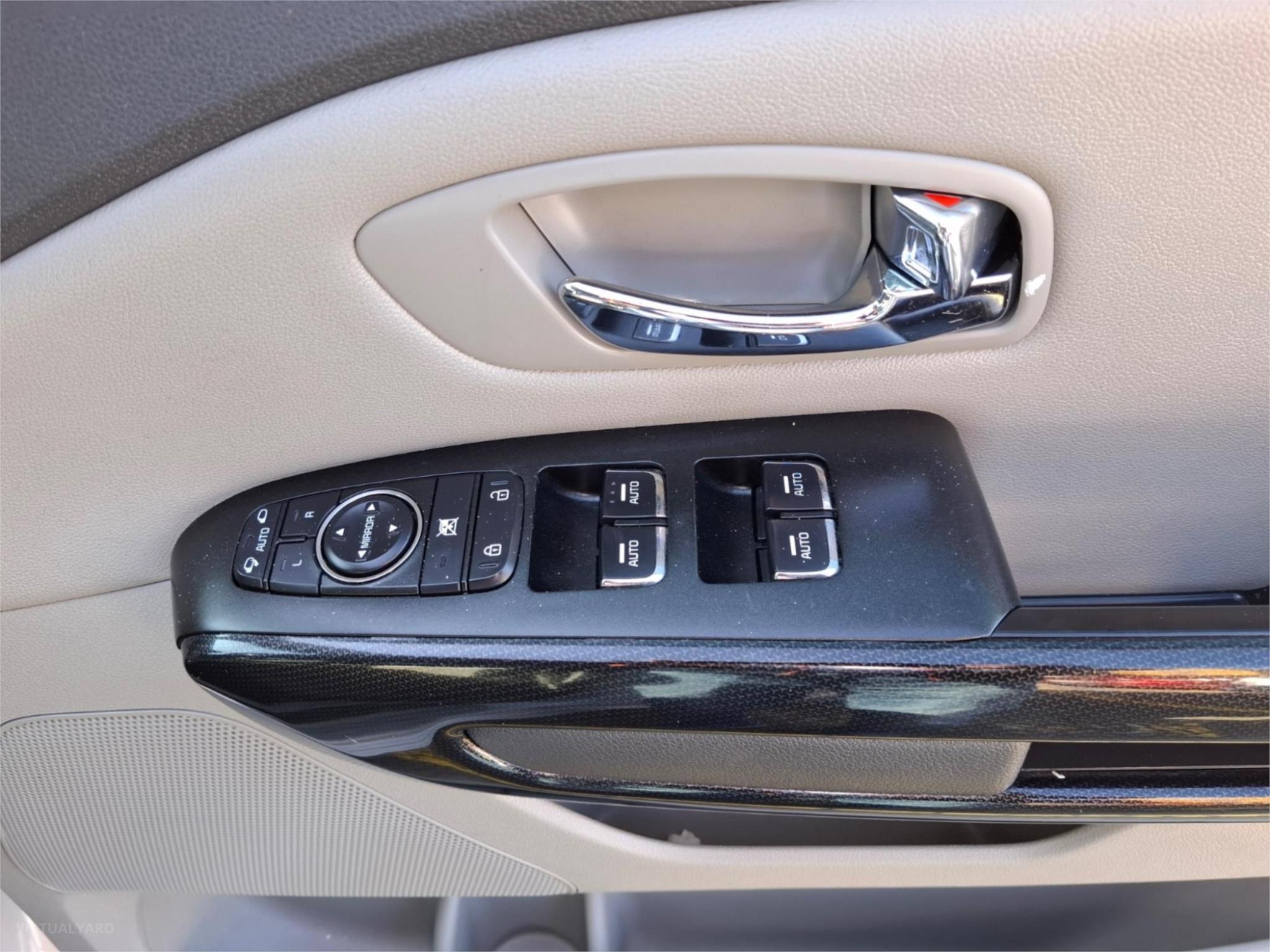 2018 KIA CARNIVAL YP SLI WAGON 8ST 5DR SPTS AUTO 6SP 2.2DT [MY18] image 19