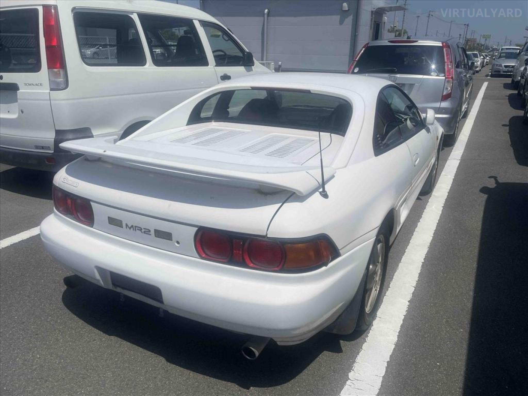 TOYOTA MR2