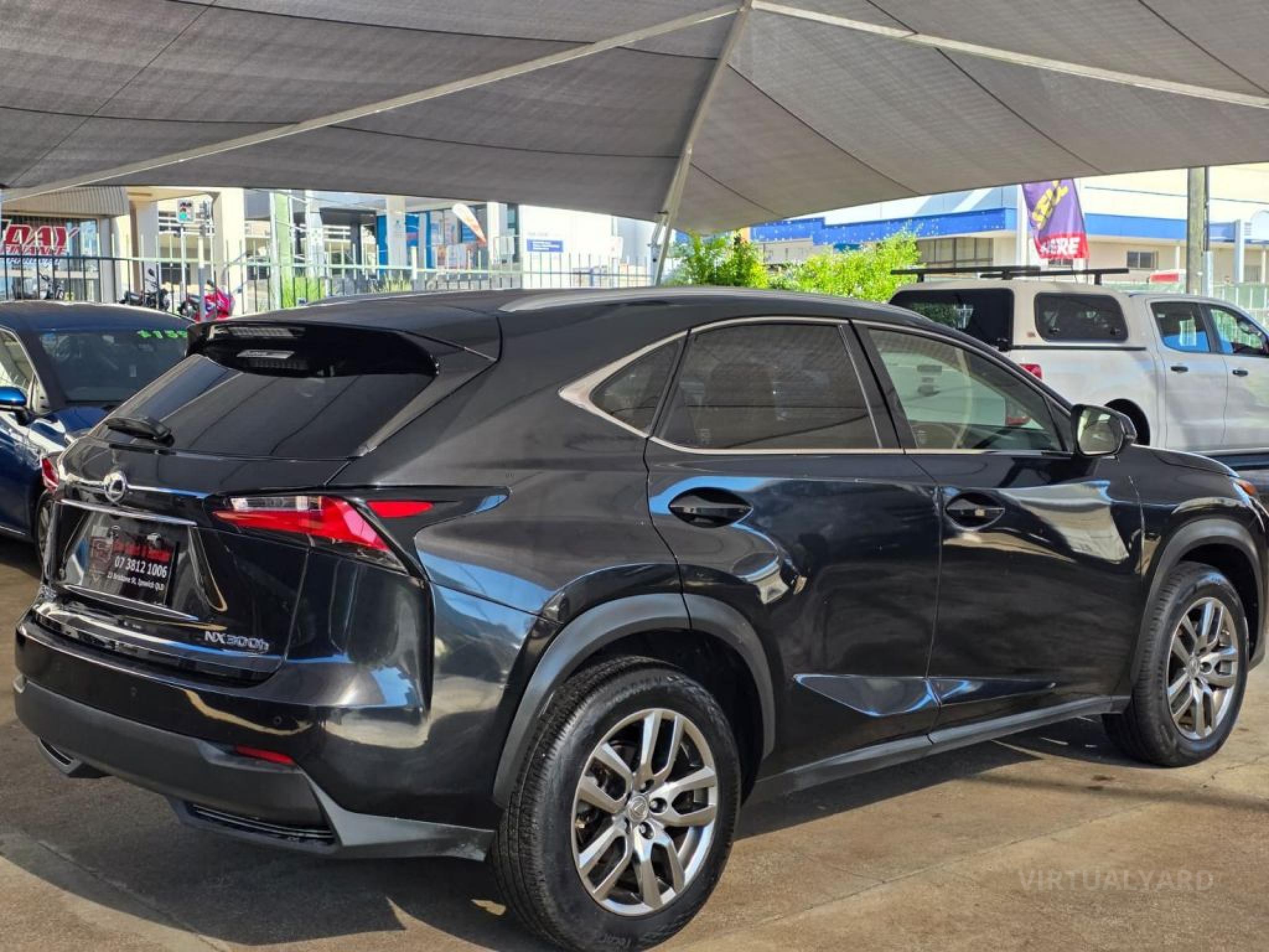 LEXUS NX300h