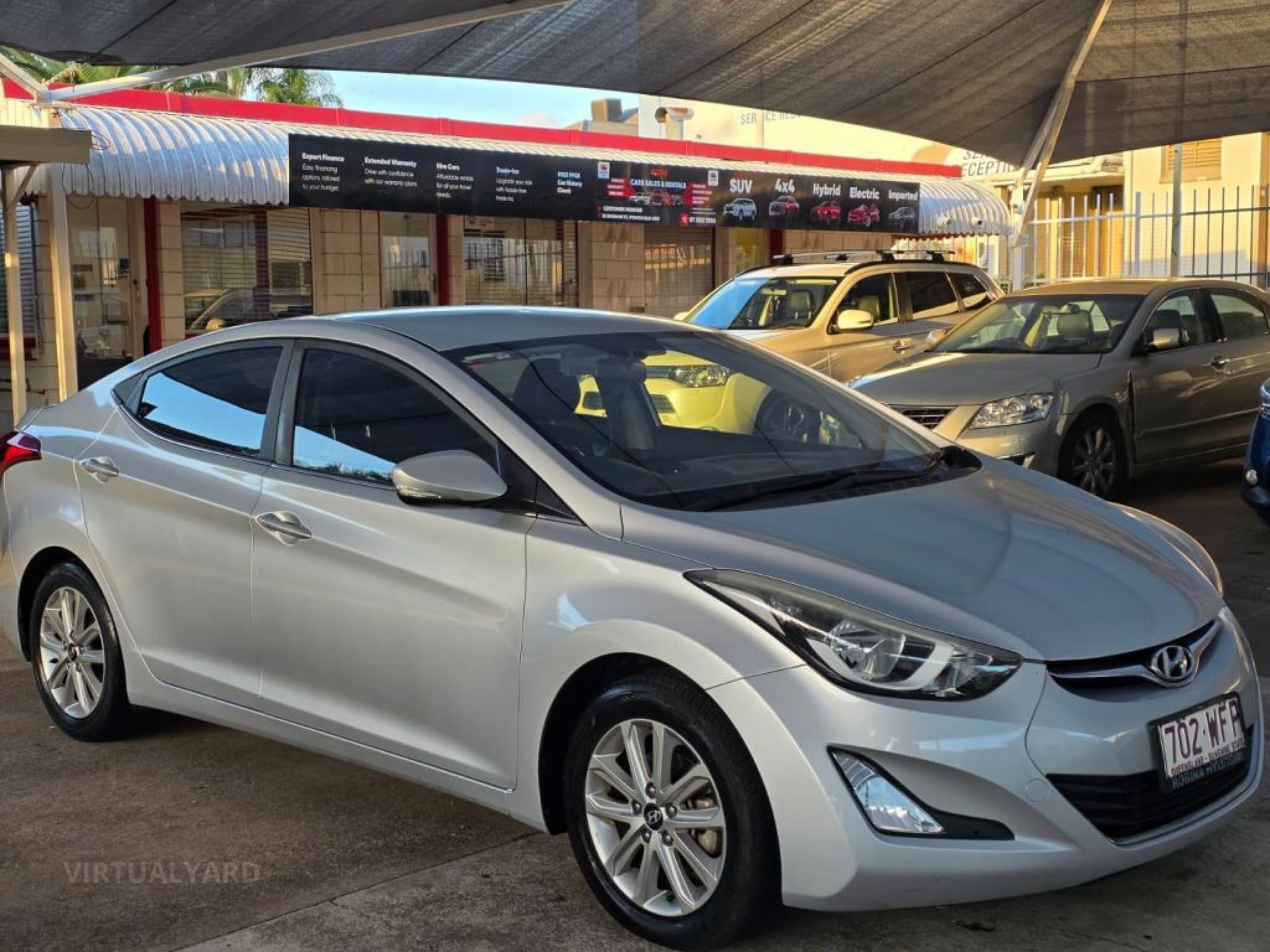 HYUNDAI ELANTRA