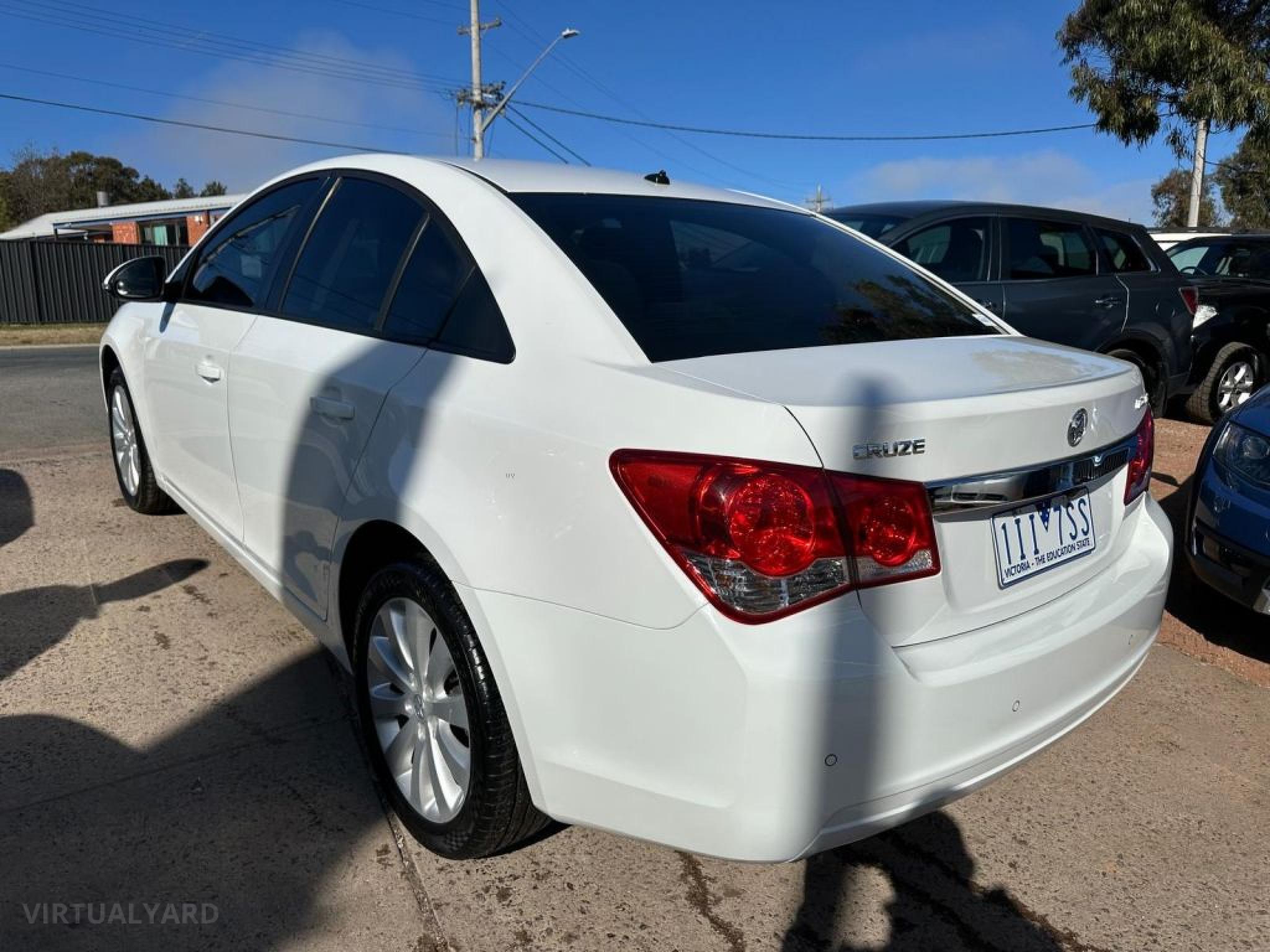 HOLDEN CRUZE