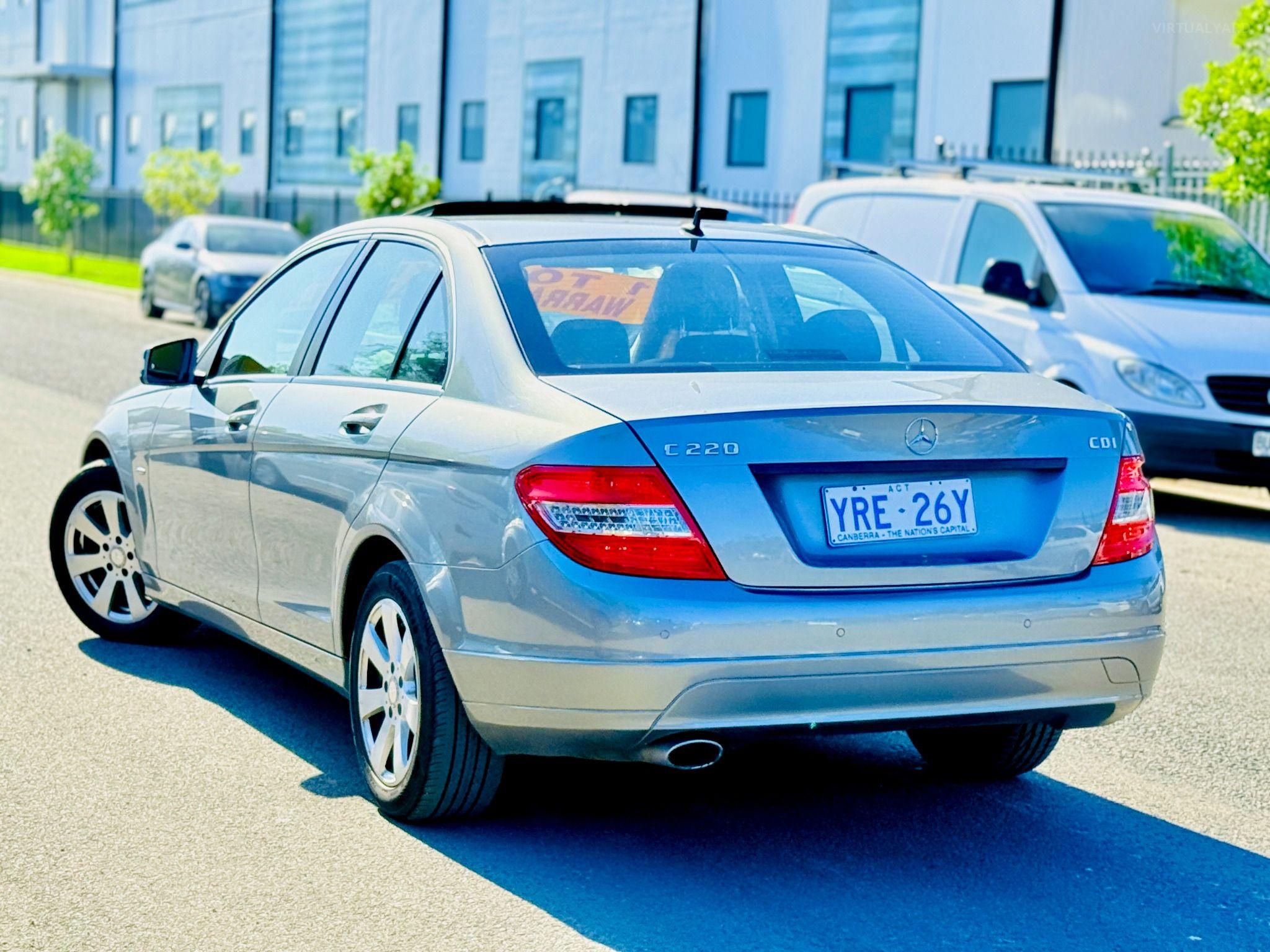 MERCEDES-BENZ C220