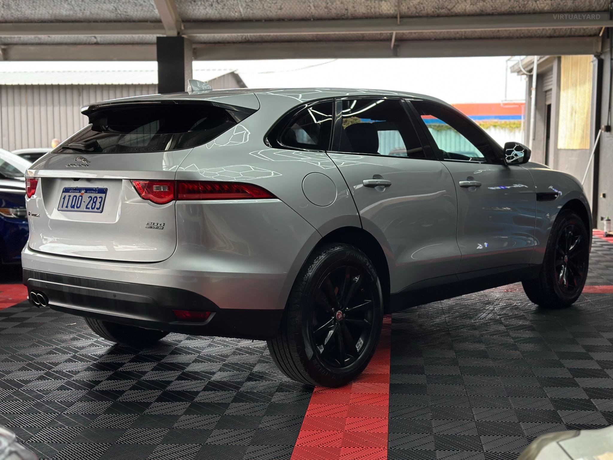 Jaguar F-PACE
