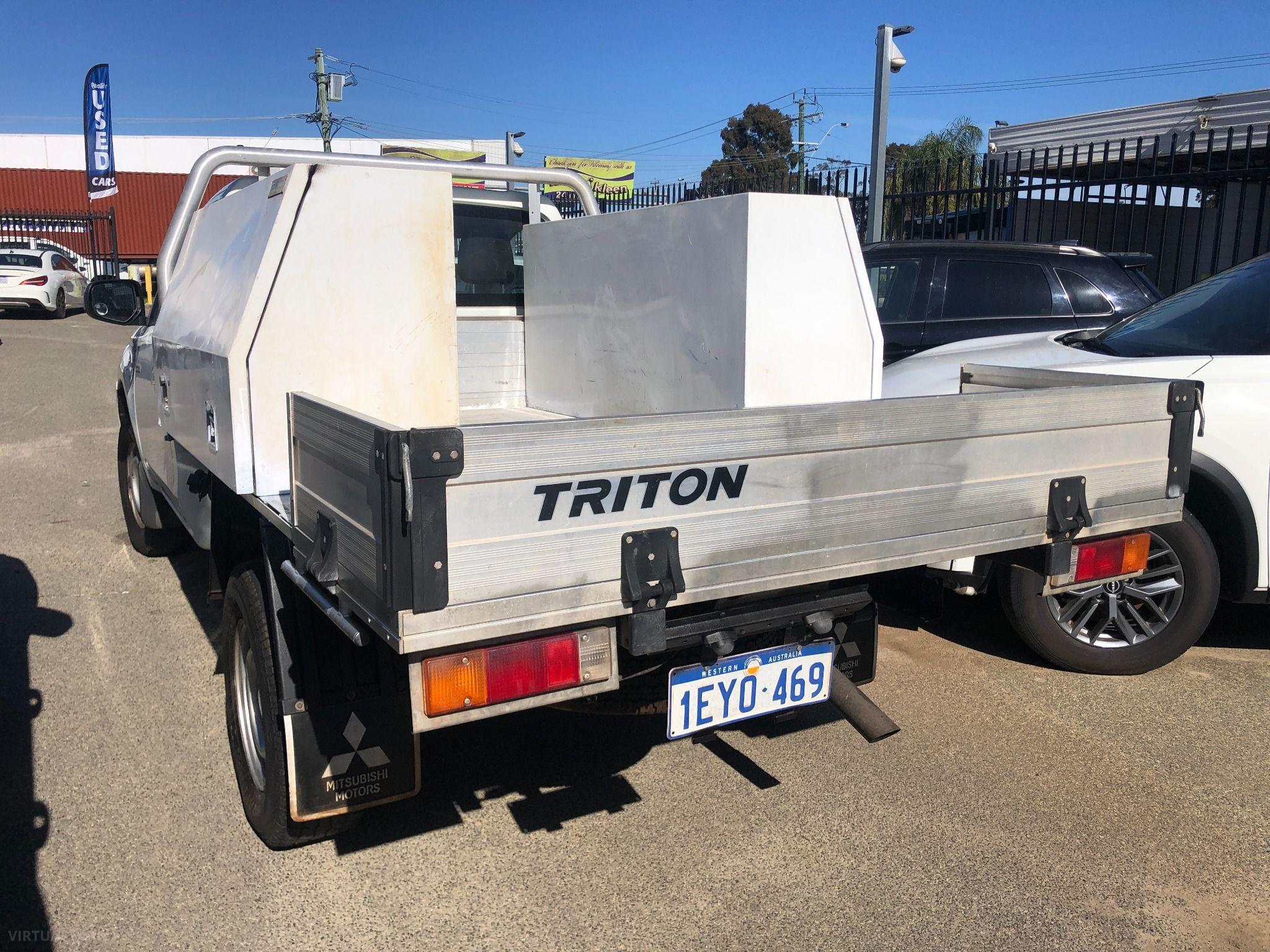 Mitsubishi Triton