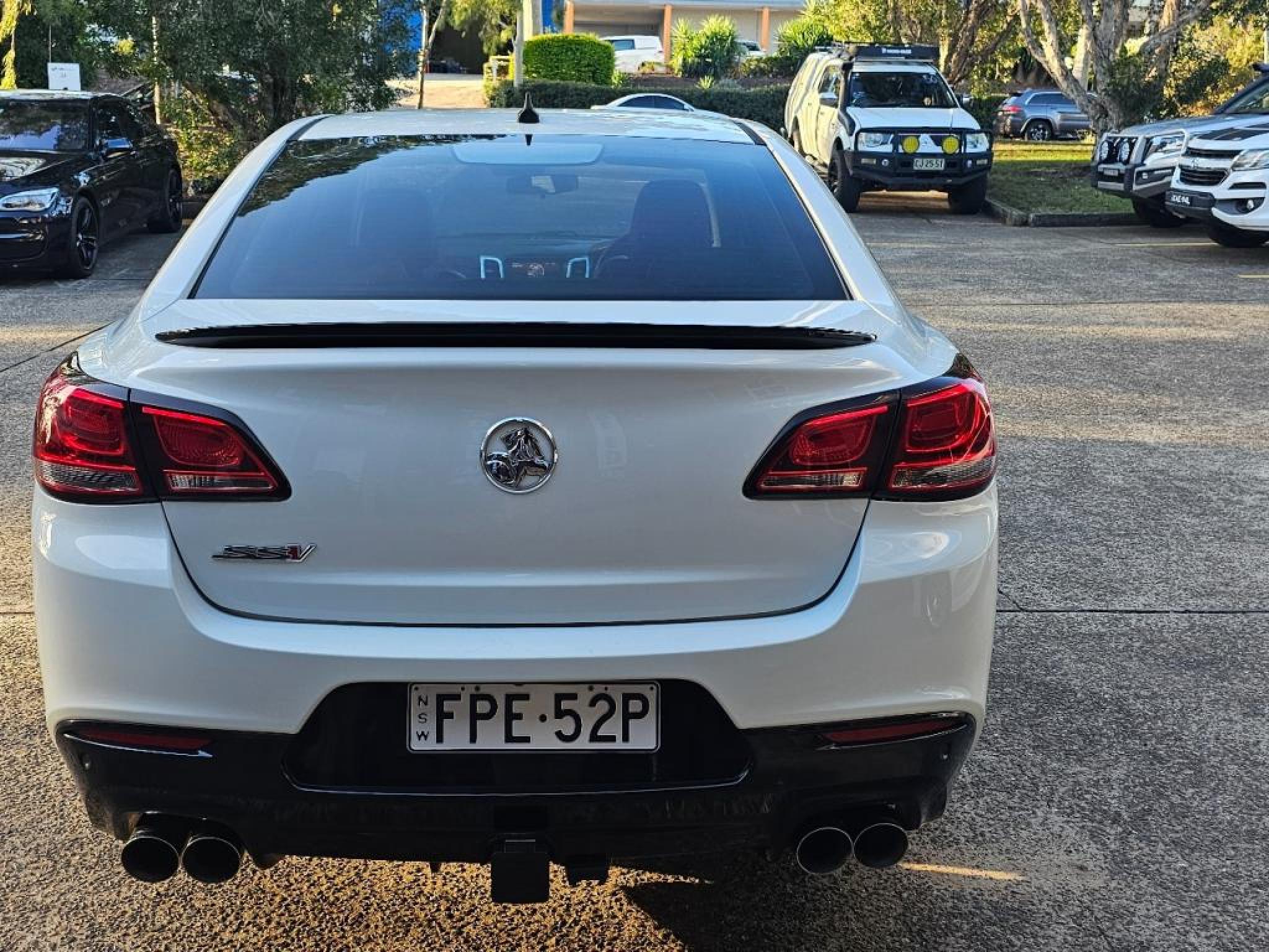 HOLDEN COMMODORE