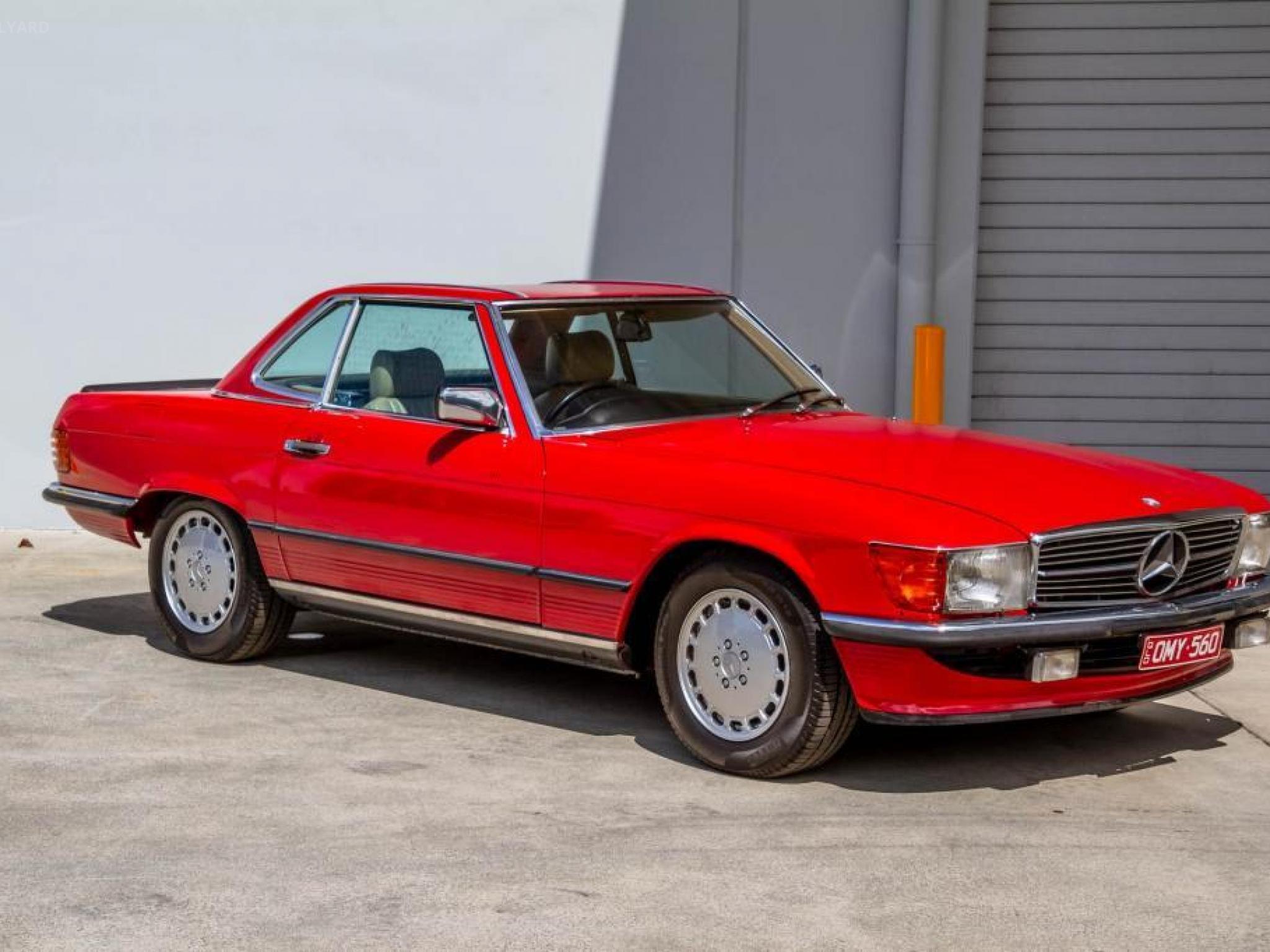 Mercedes Benz 560 SL