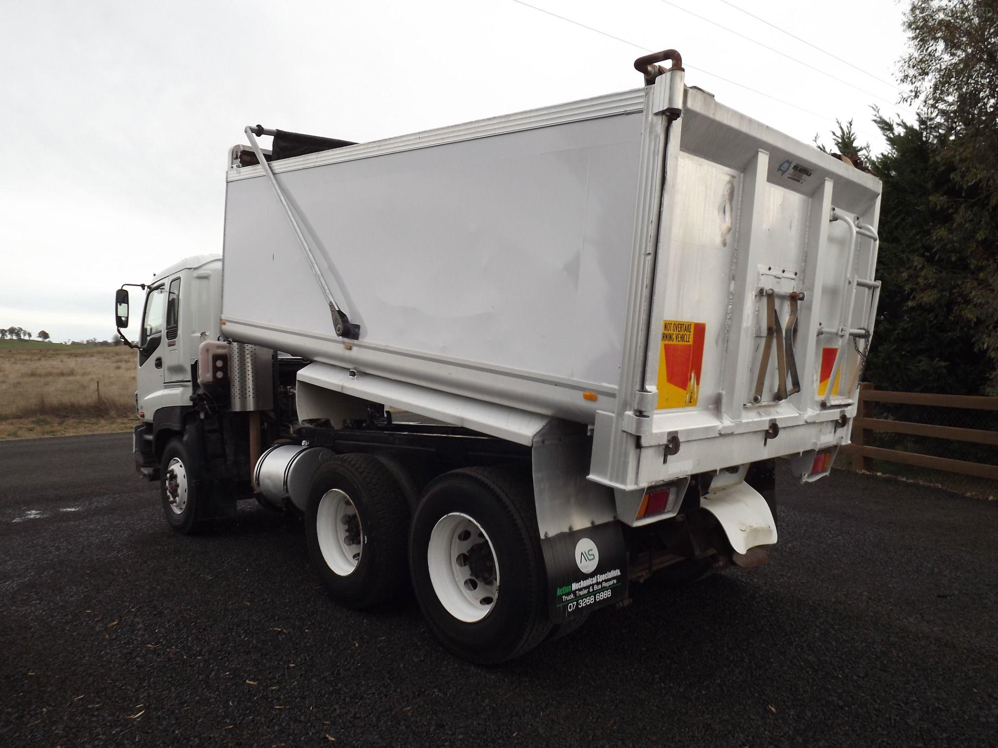 ISUZU GIGA CXY385 TIPPER