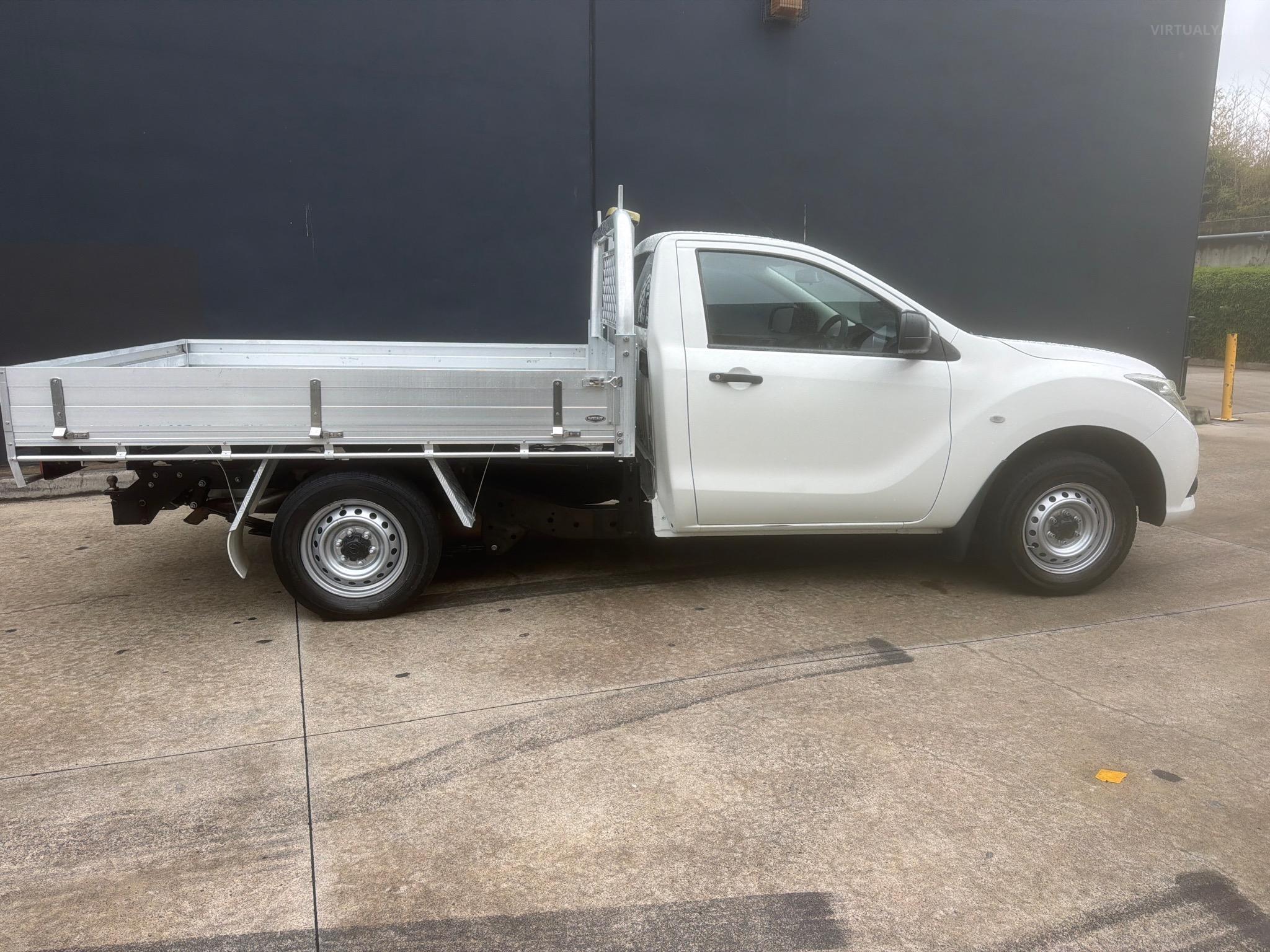MAZDA BT-50 UR0YE1 XT CAB CHASSIS SINGLE CAB 2DR MAN 6SP 4X2 1303KG 2.2DT image 2