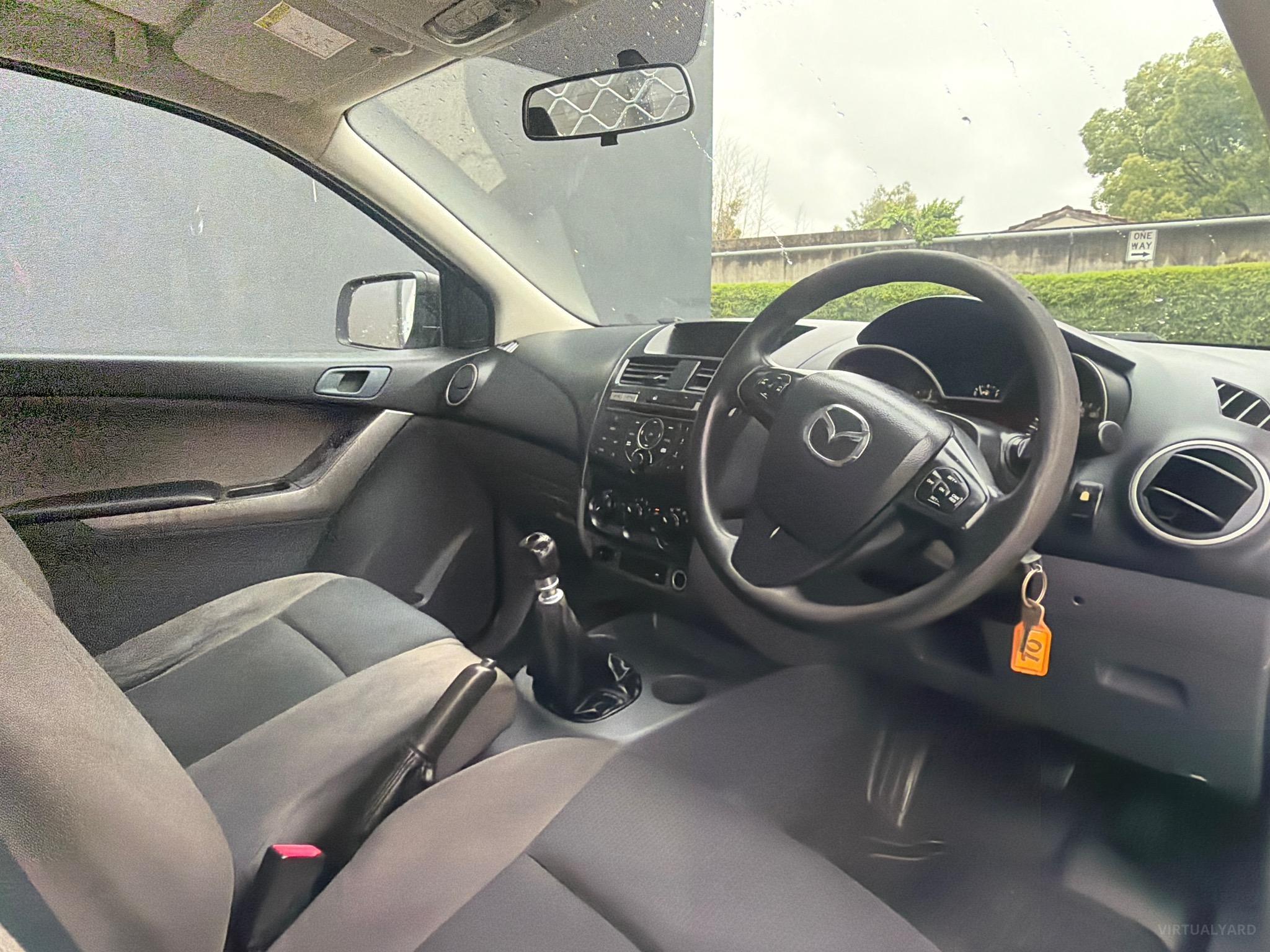 MAZDA BT-50 UR0YE1 XT CAB CHASSIS SINGLE CAB 2DR MAN 6SP 4X2 1303KG 2.2DT image 7