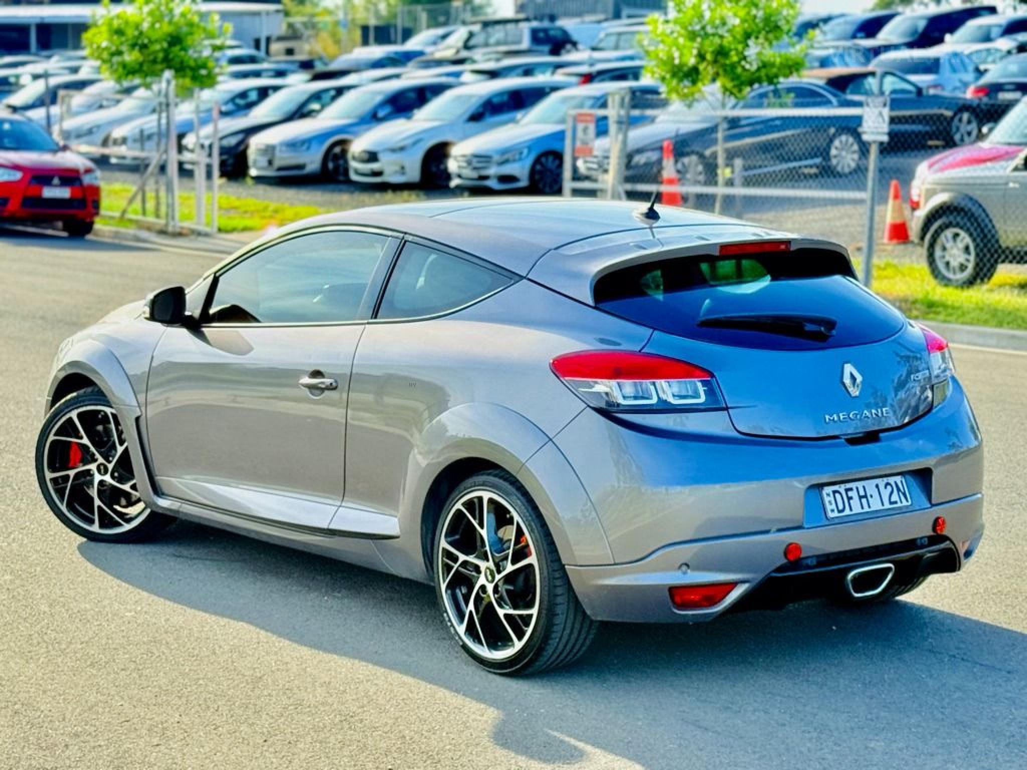 RENAULT MEGANE