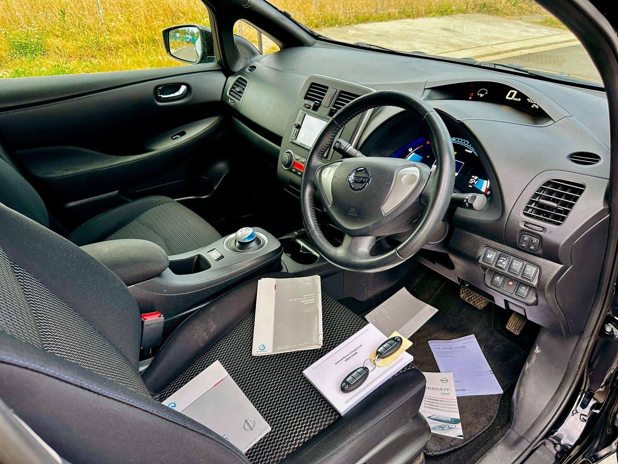 NISSAN LEAF