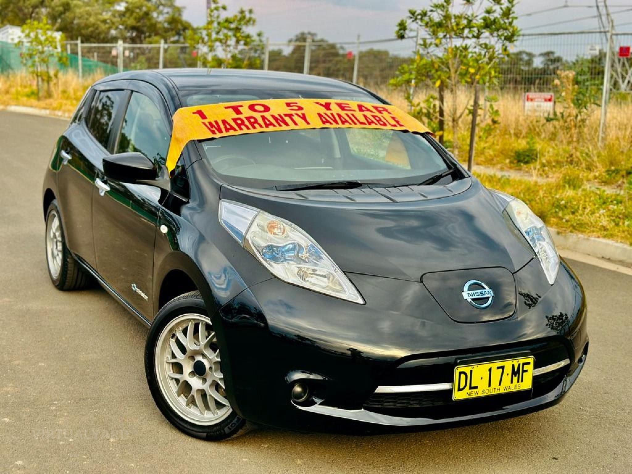 NISSAN LEAF