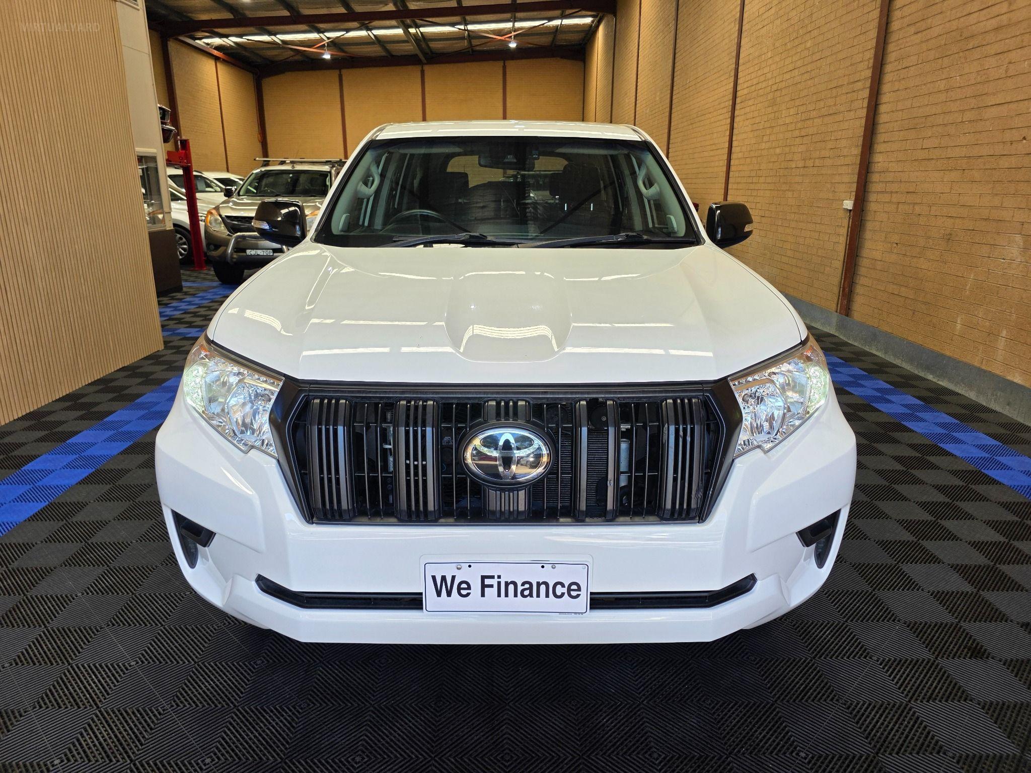 TOYOTA LANDCRUISER PRADO