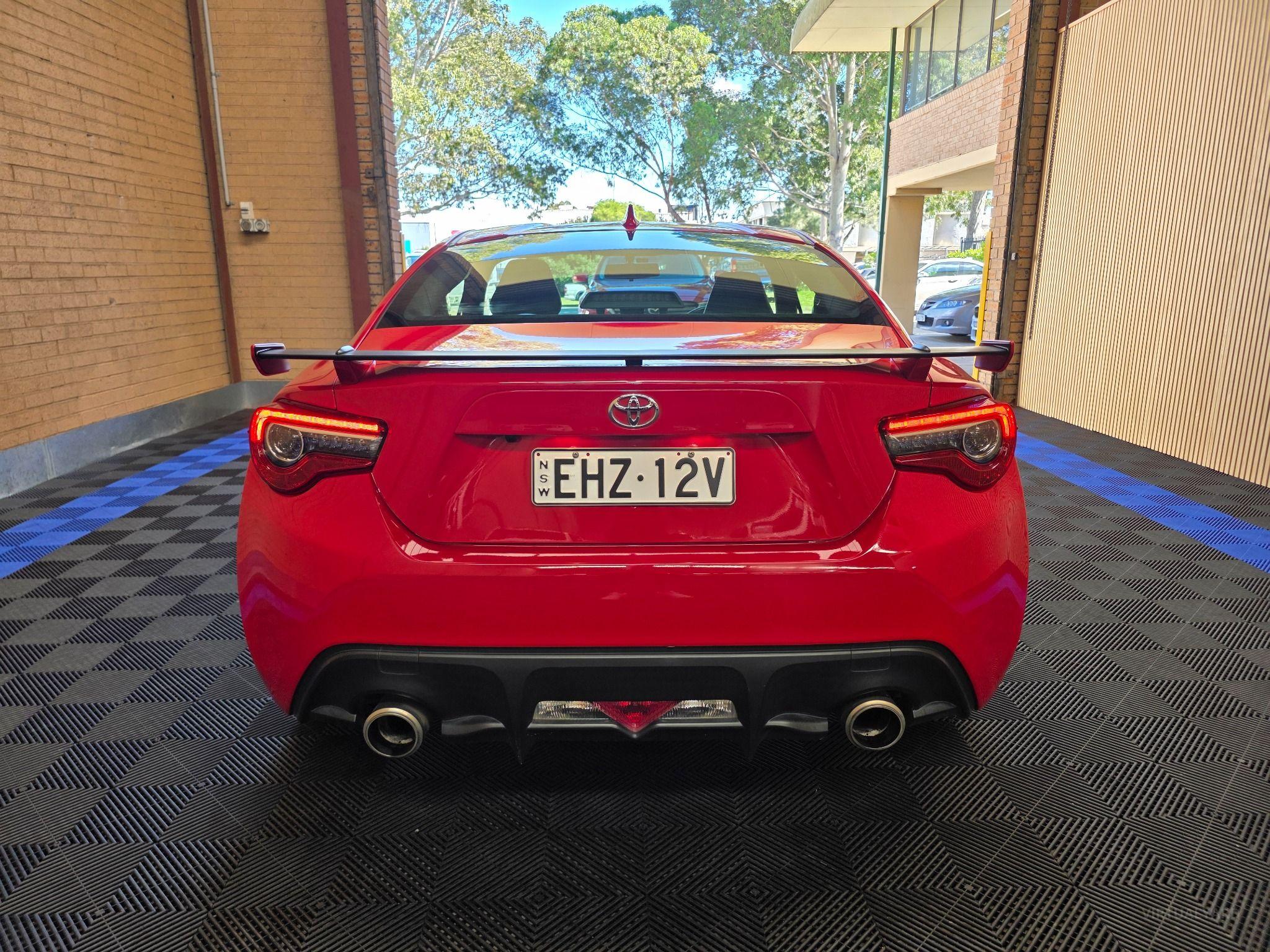 TOYOTA 86
