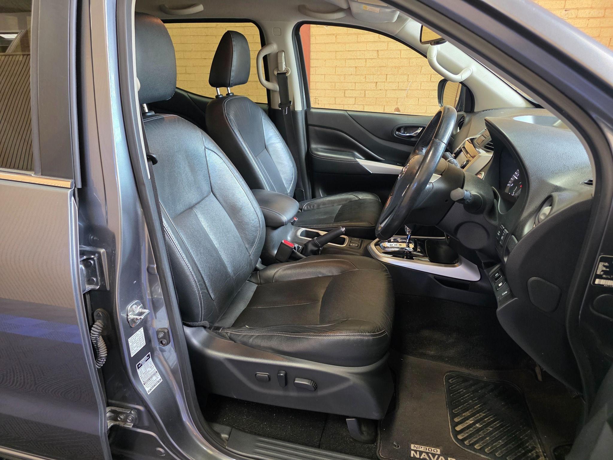 NISSAN NAVARA