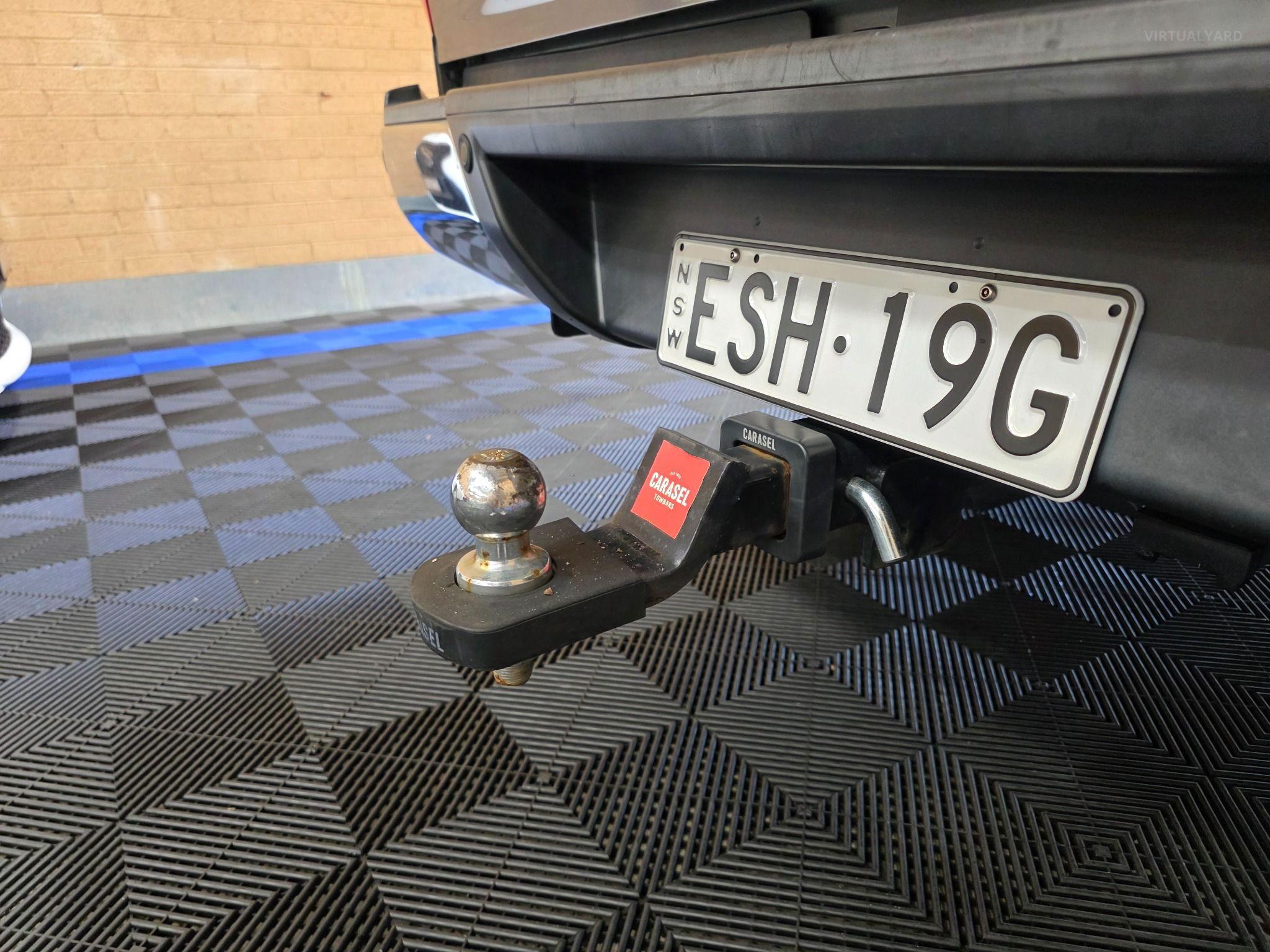 NISSAN NAVARA