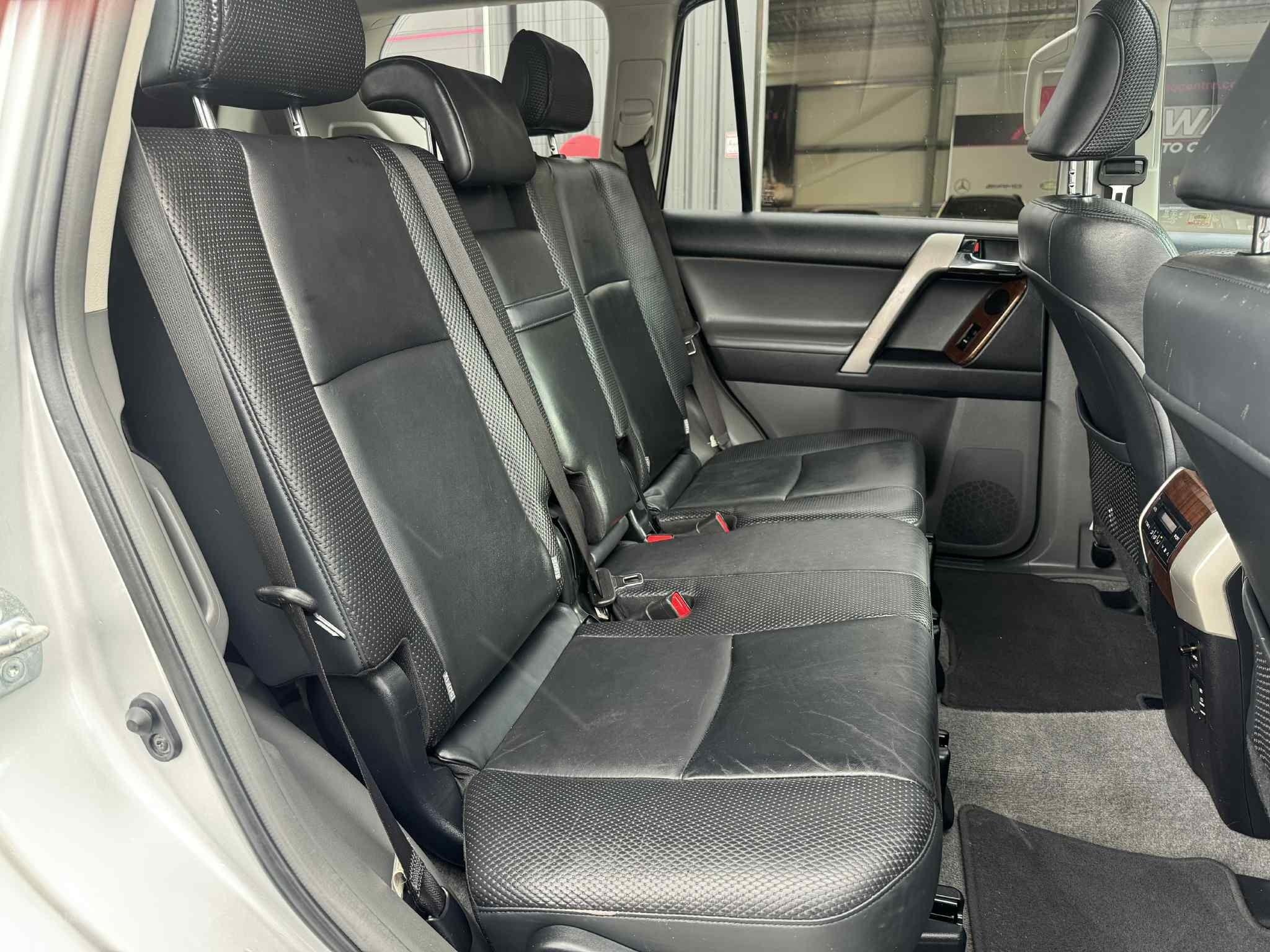 TOYOTA LANDCRUISER