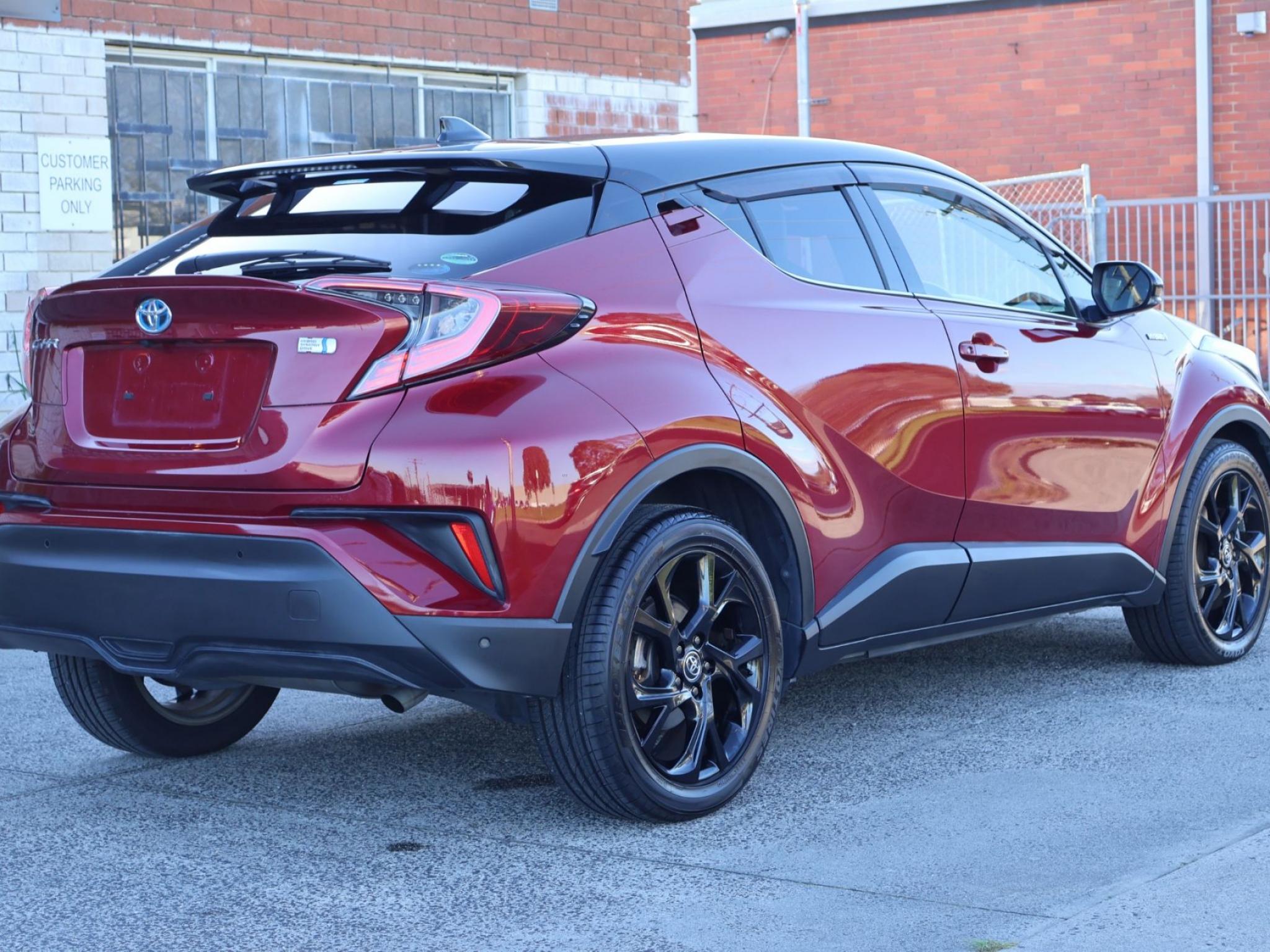TOYOTA C-HR