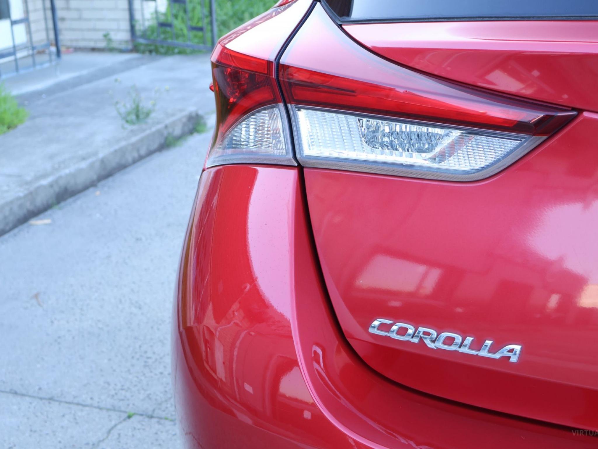 TOYOTA COROLLA