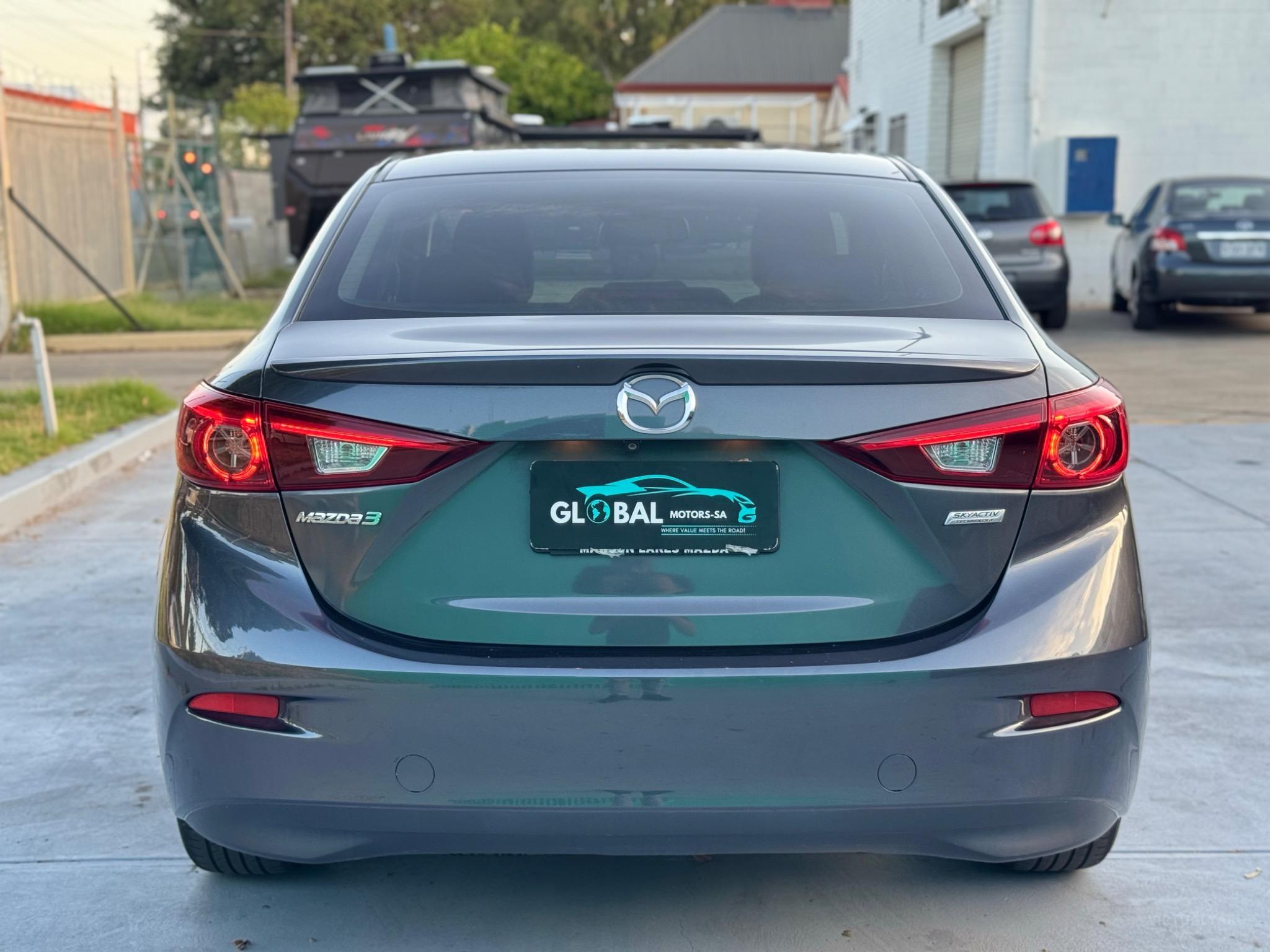 MAZDA MAZDA3
