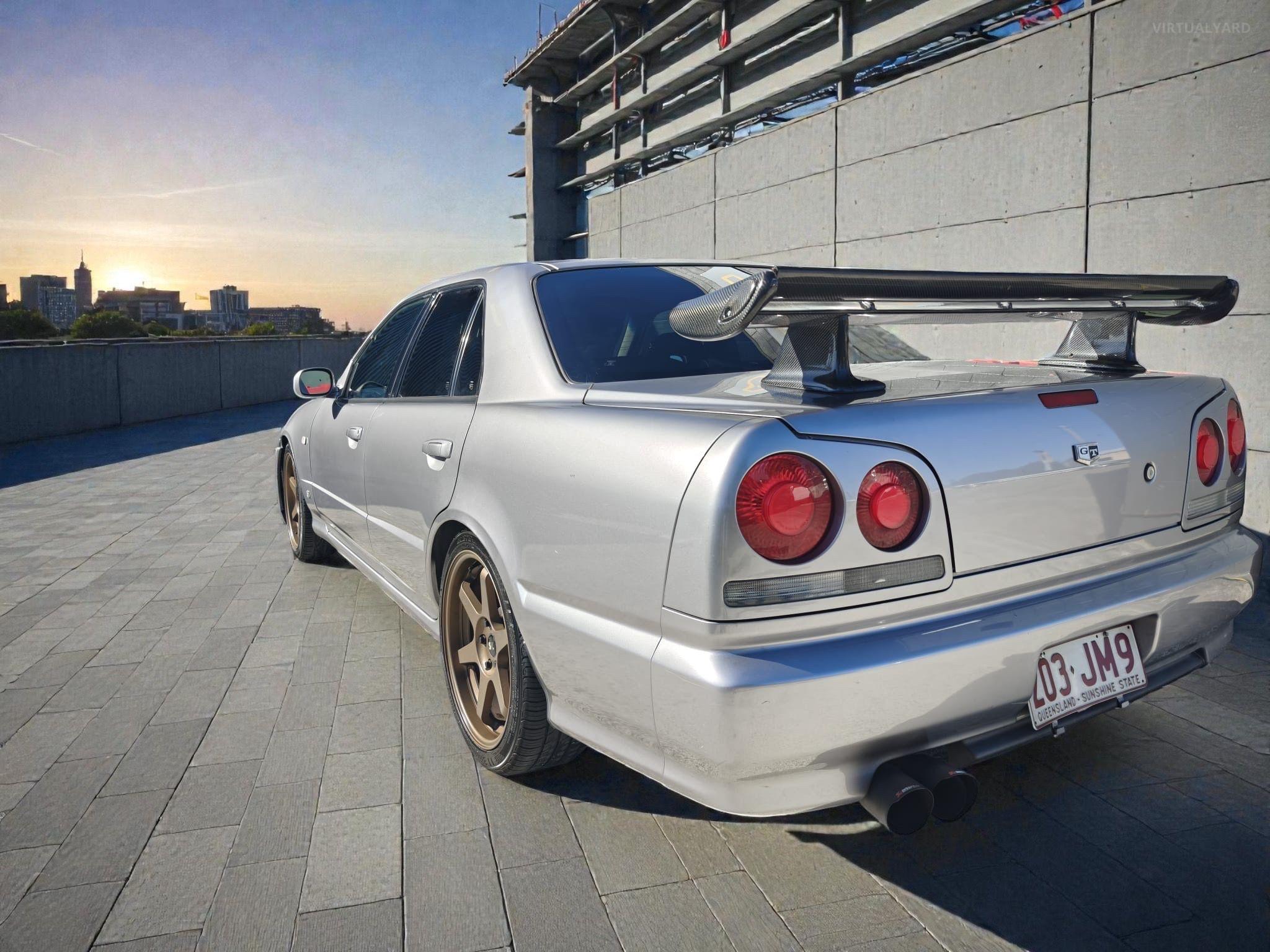 NISSAN SKYLINE