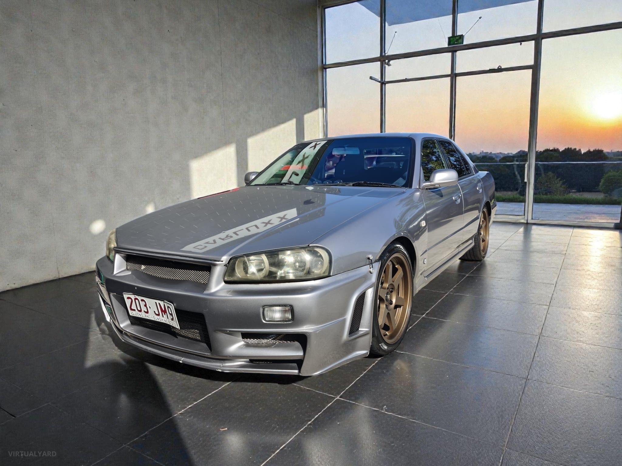NISSAN SKYLINE