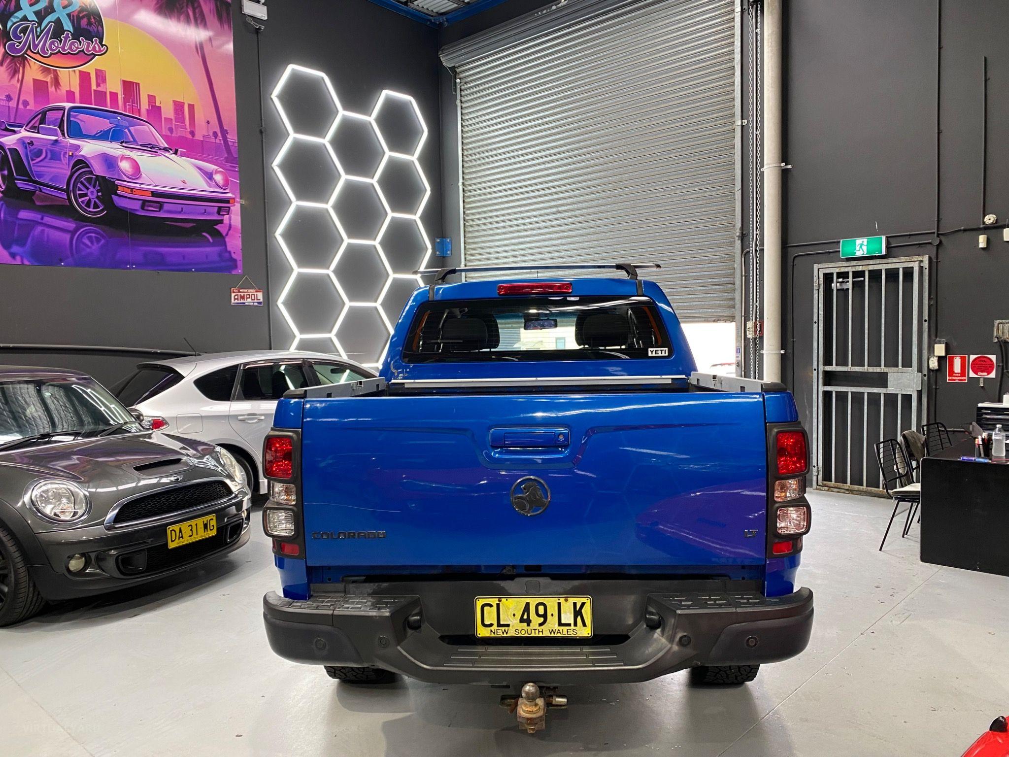 HOLDEN COLORADO