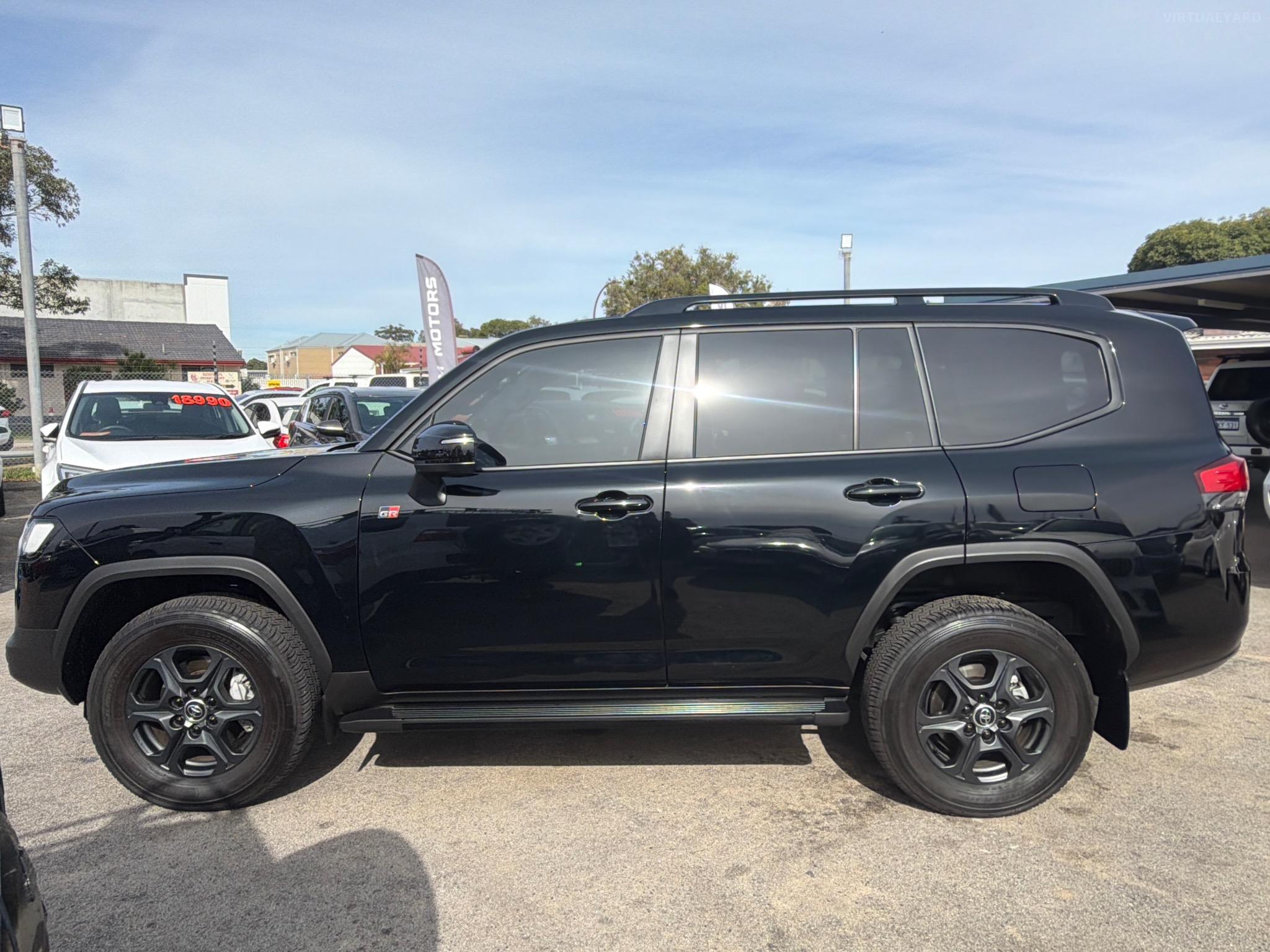 TOYOTA LANDCRUISER