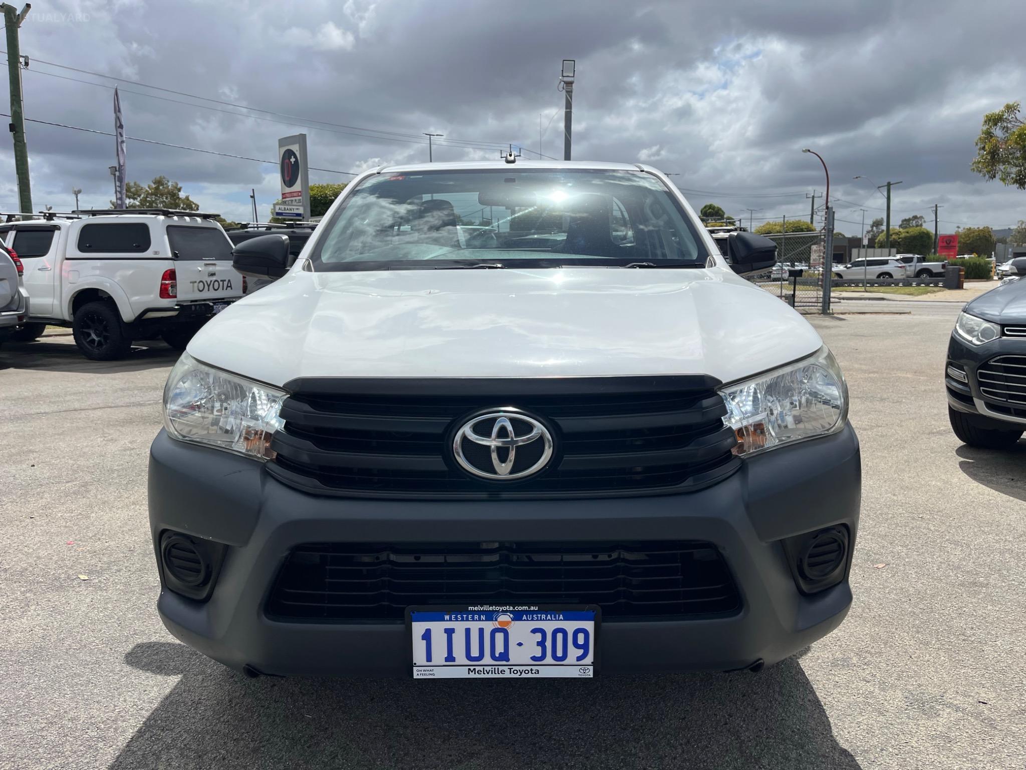 TOYOTA HILUX