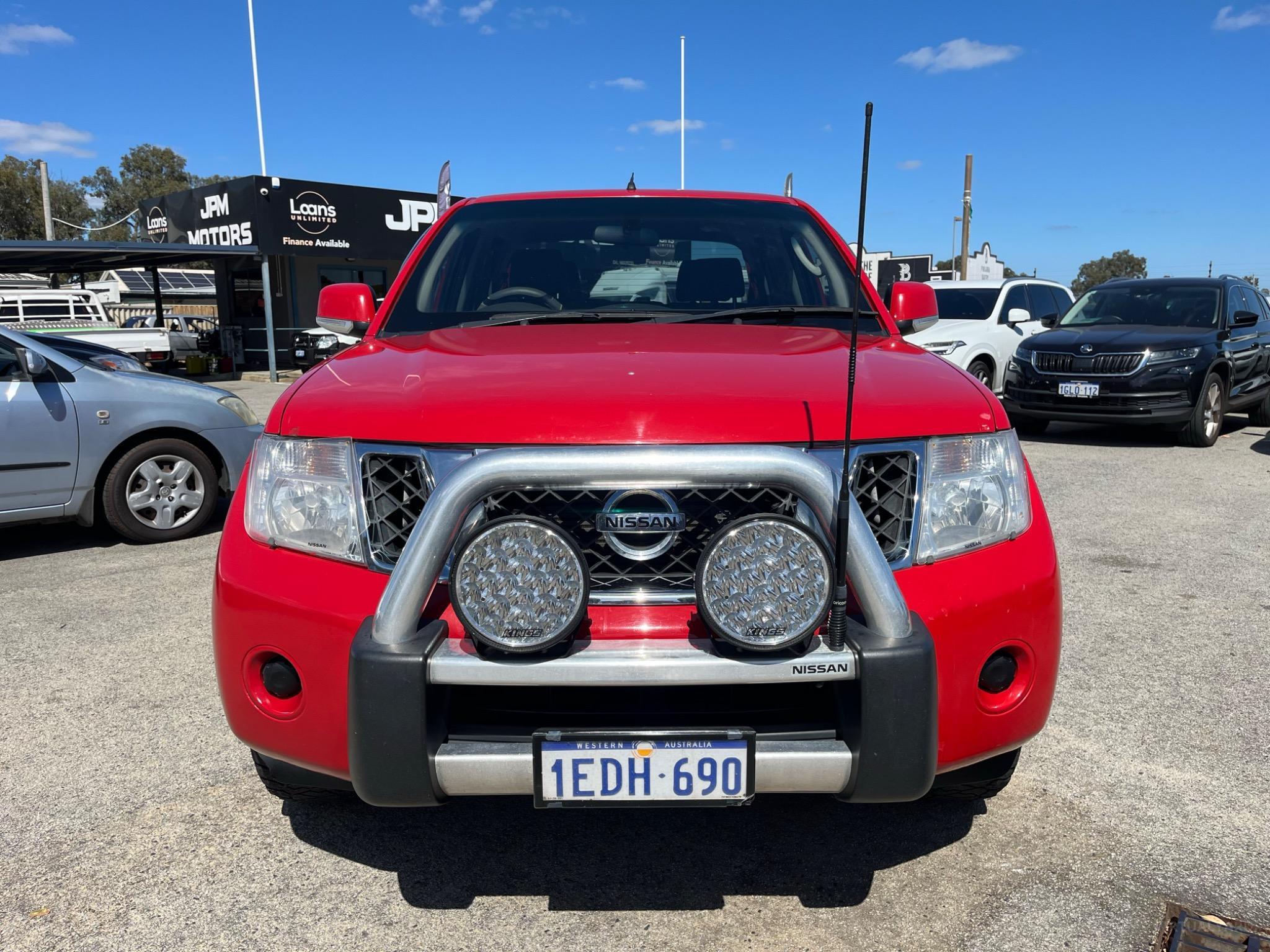 NISSAN NAVARA