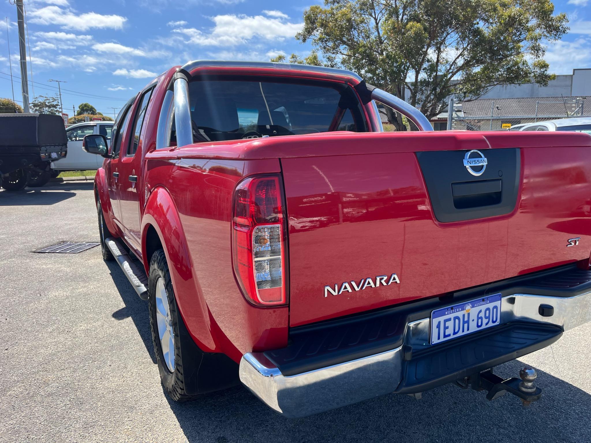 NISSAN NAVARA