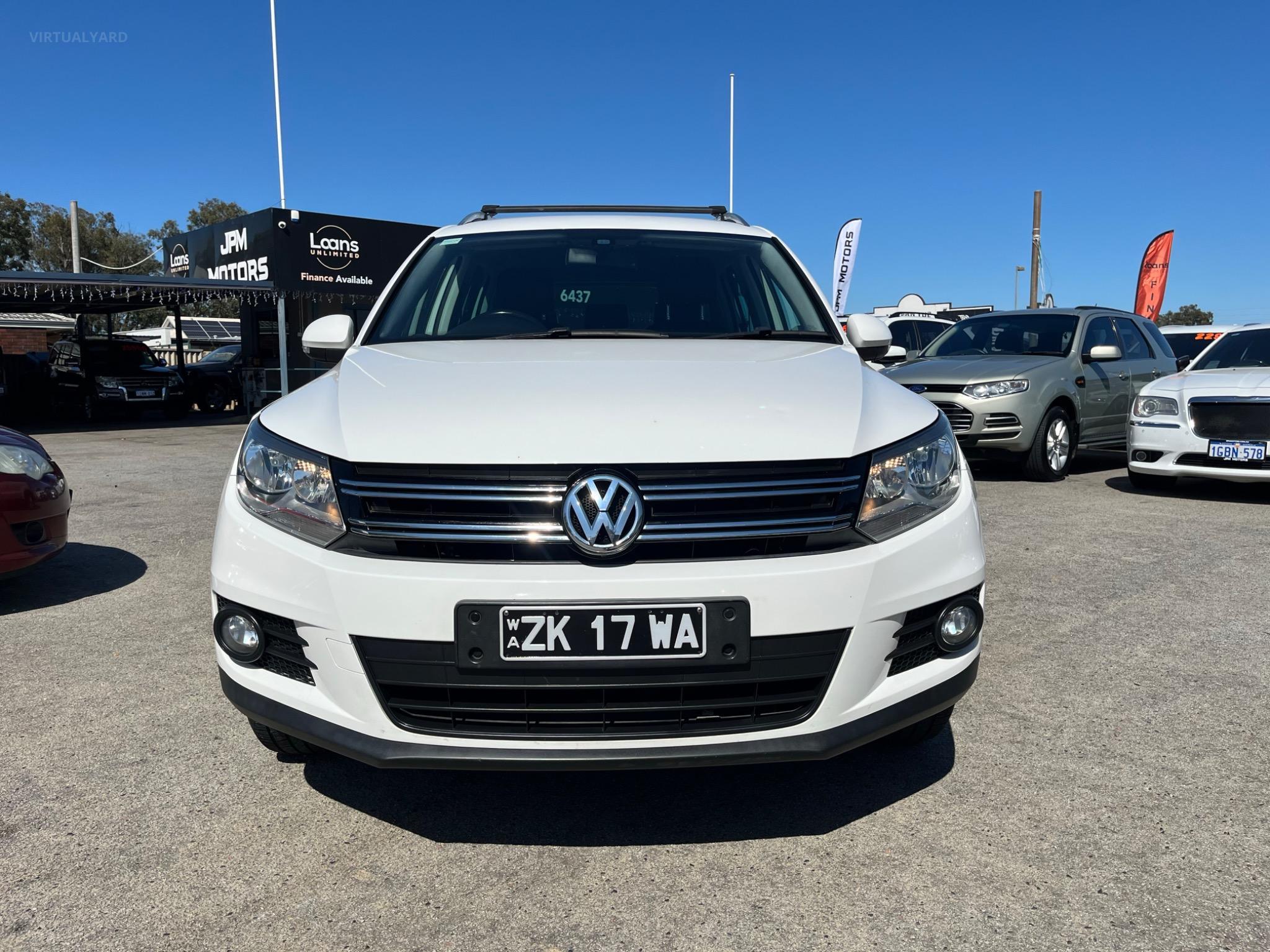 VOLKSWAGEN TIGUAN