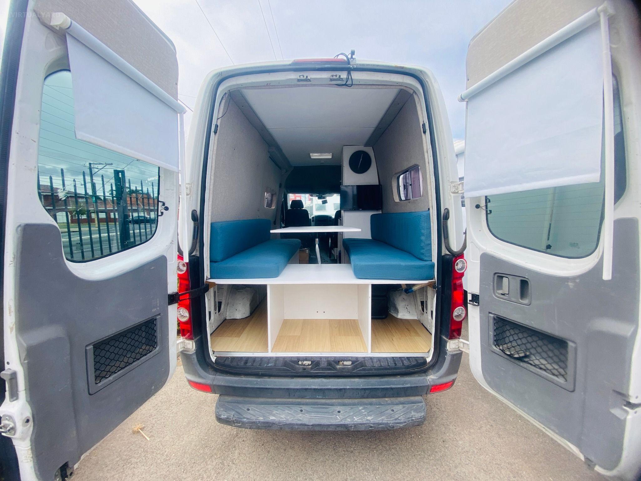 VOLKSWAGEN CRAFTER