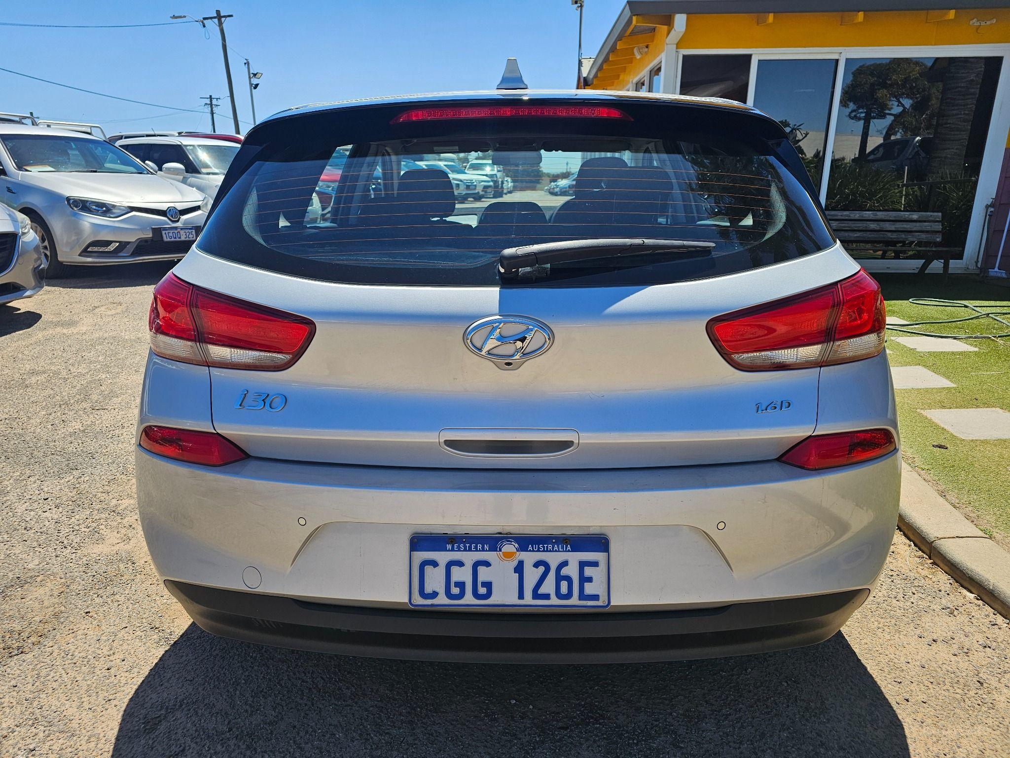 HYUNDAI i30