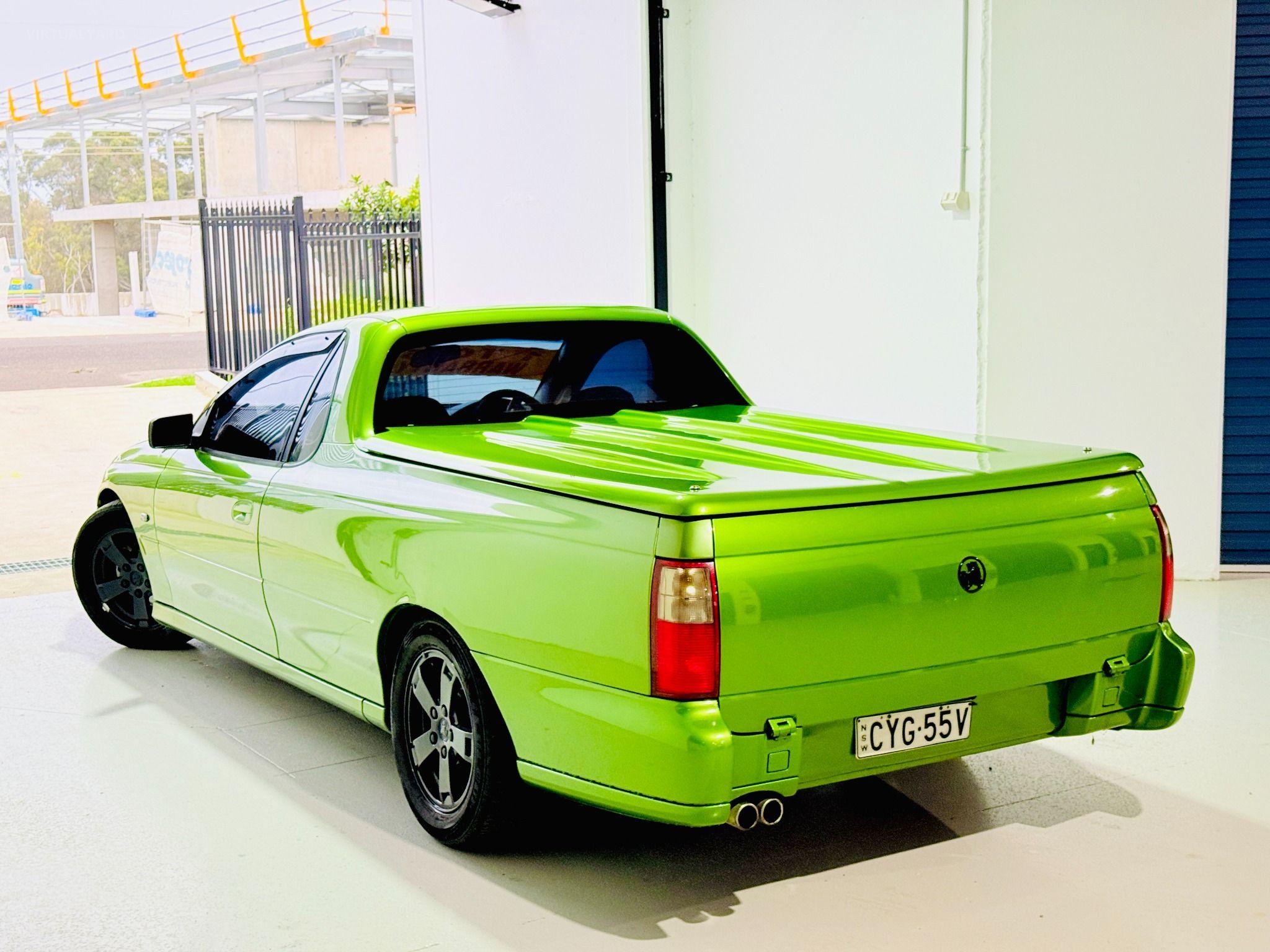 HOLDEN COMMODORE