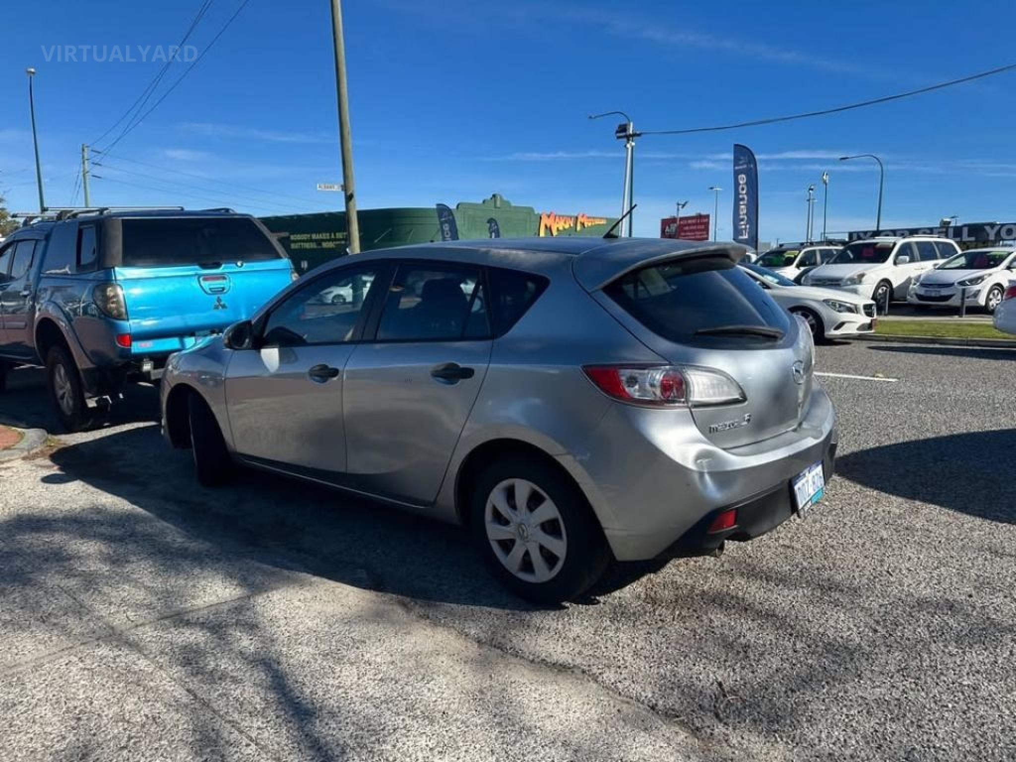 MAZDA MAZDA3