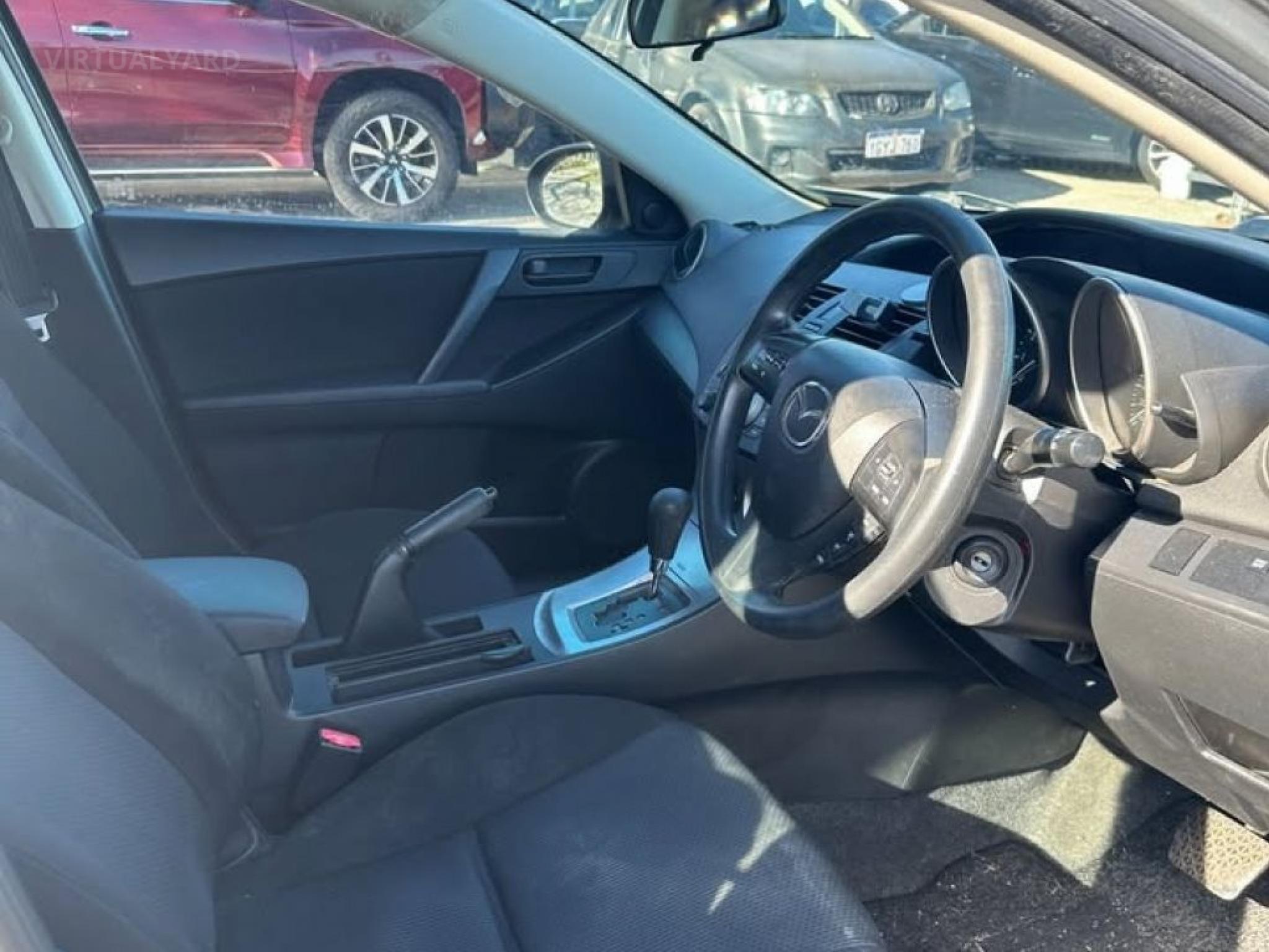 MAZDA MAZDA3