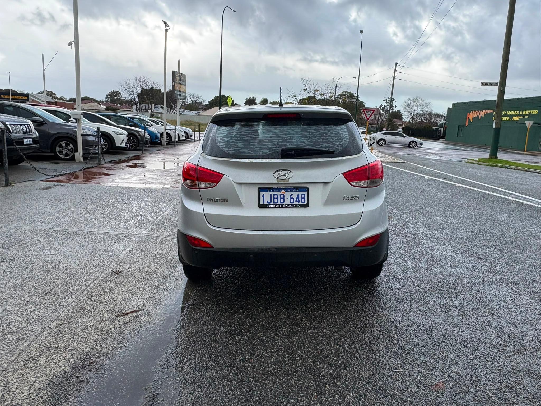 HYUNDAI iX35