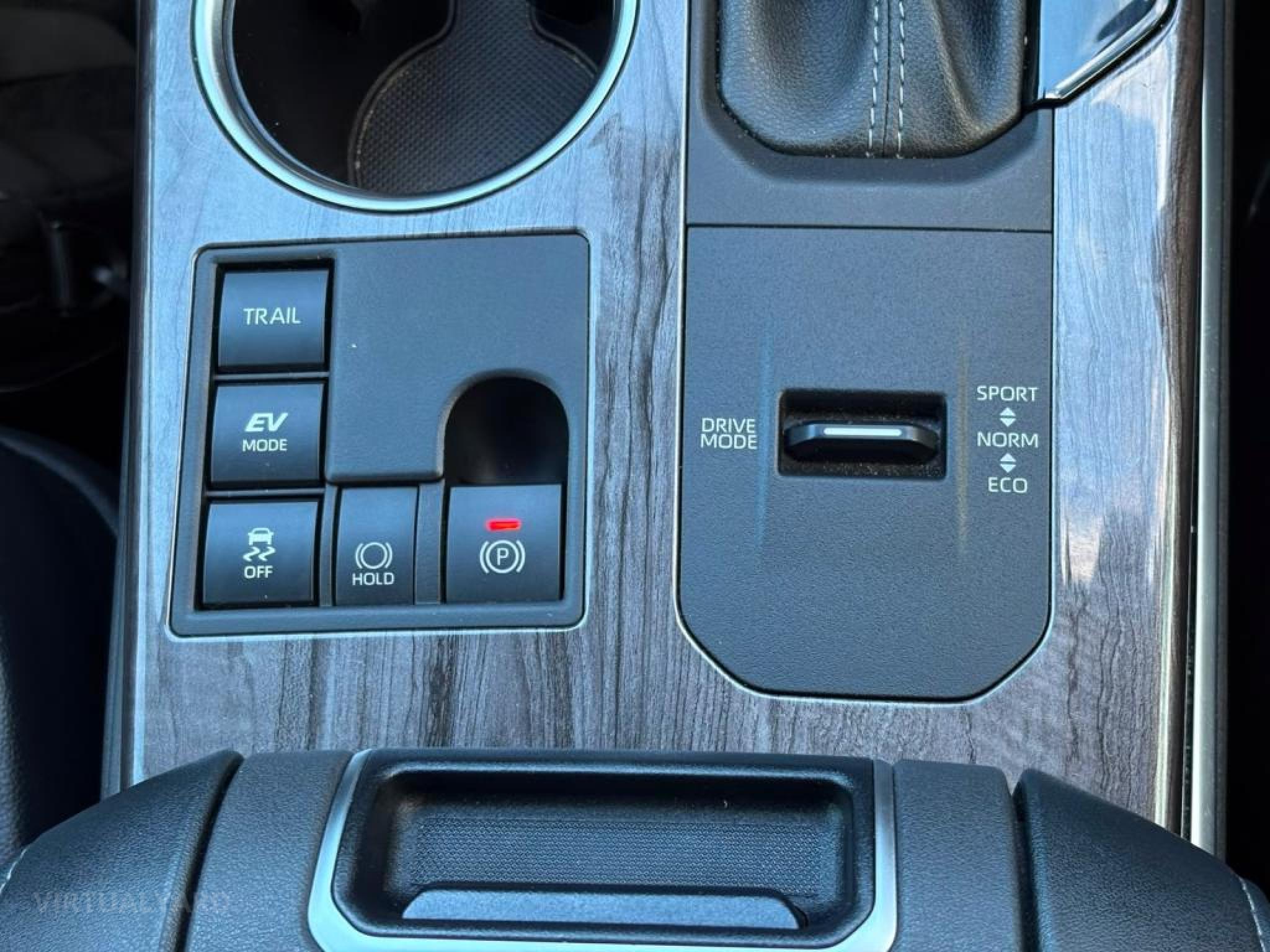 TOYOTA KLUGER