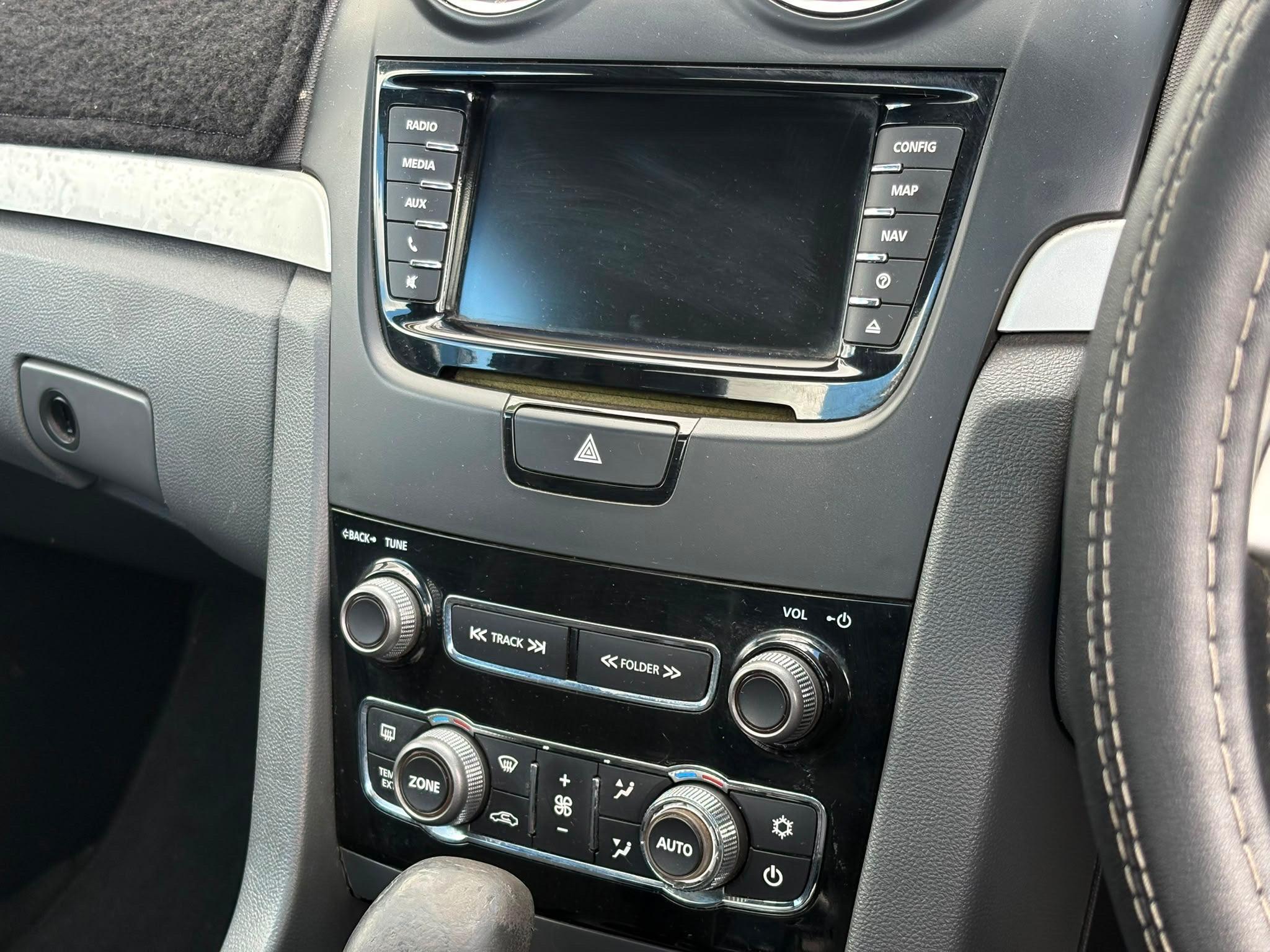 HOLDEN COMMODORE