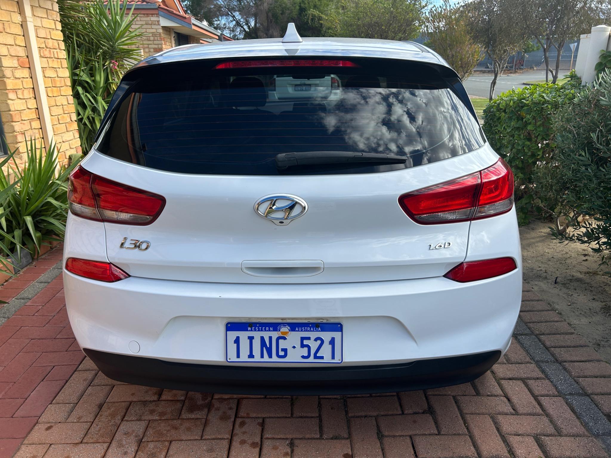 HYUNDAI i30