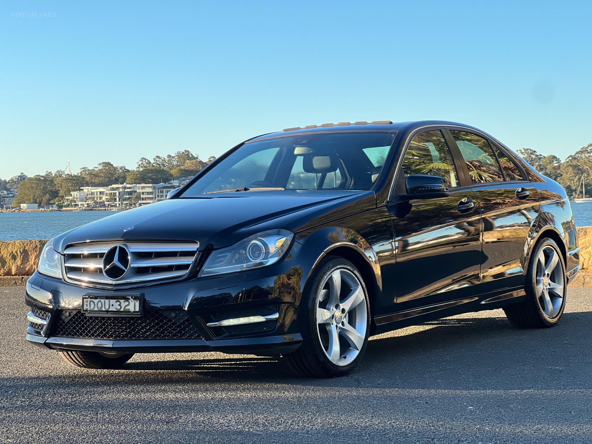 MERCEDES-BENZ C200