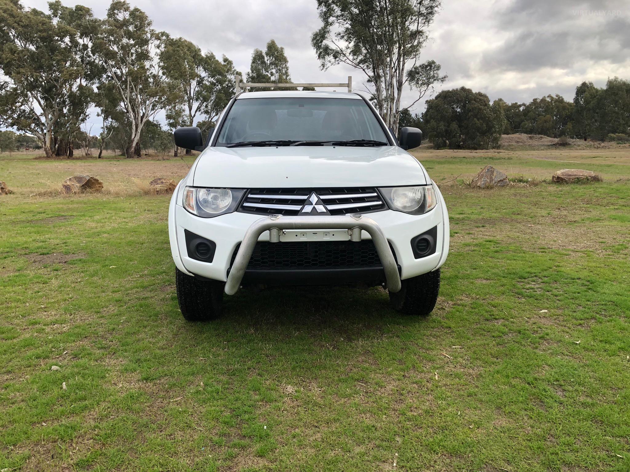 MITSUBISHI TRITON