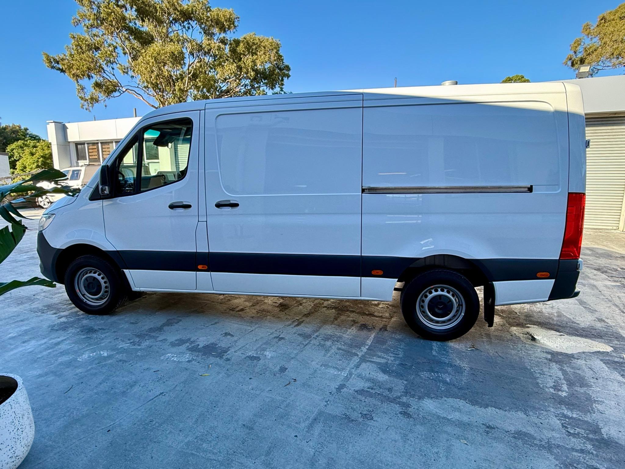 MERCEDES-BENZ Sprinter