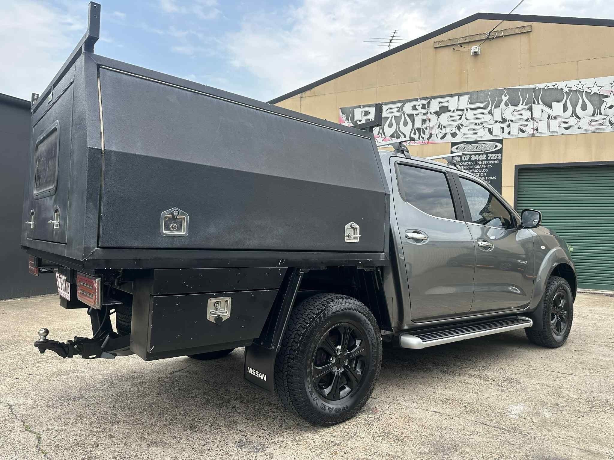 NISSAN NAVARA