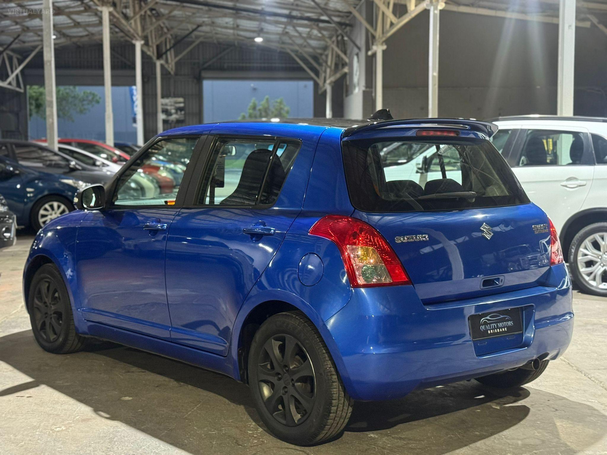 SUZUKI SWIFT
